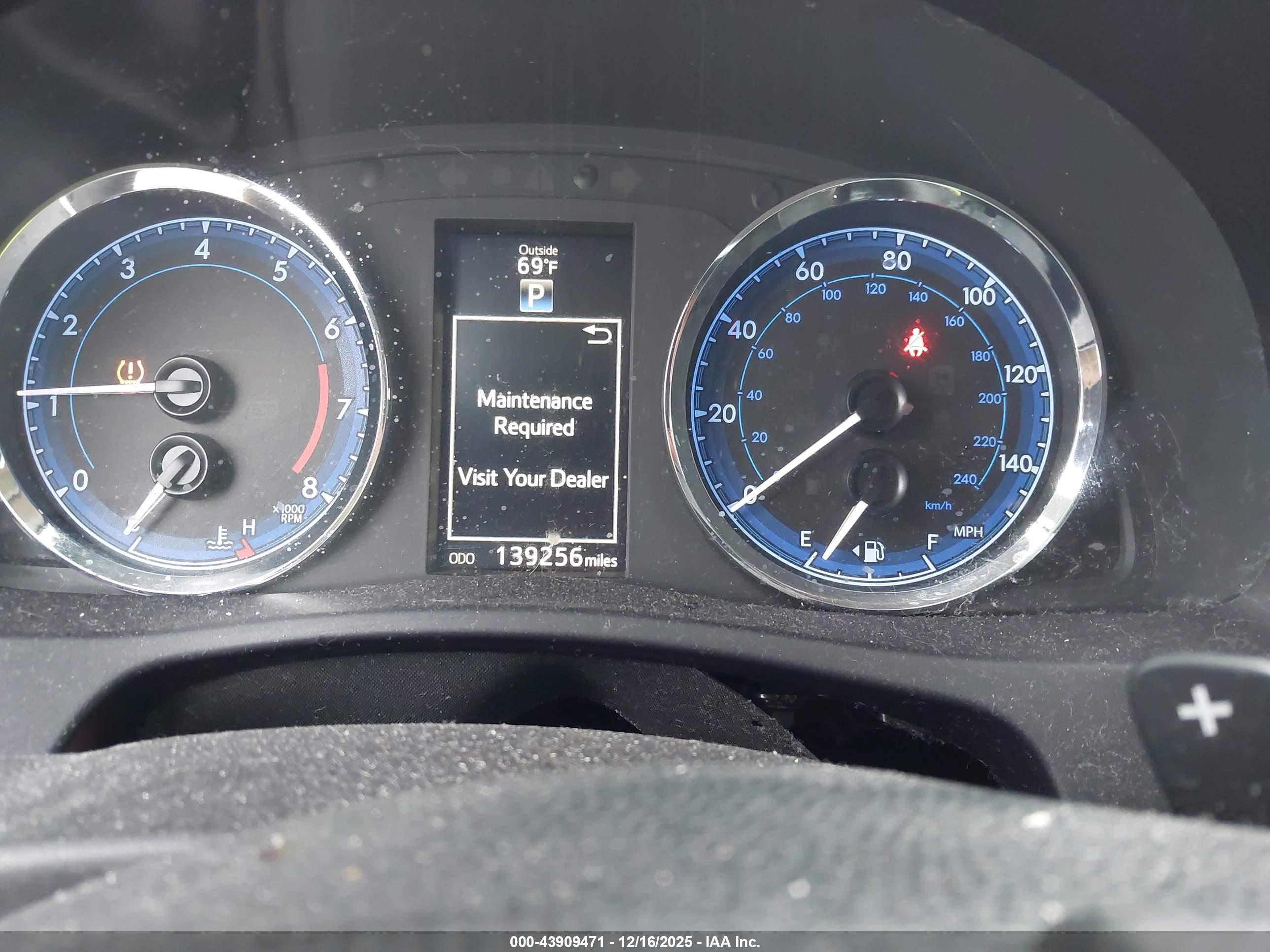 TOYOTA COROLLA image 7