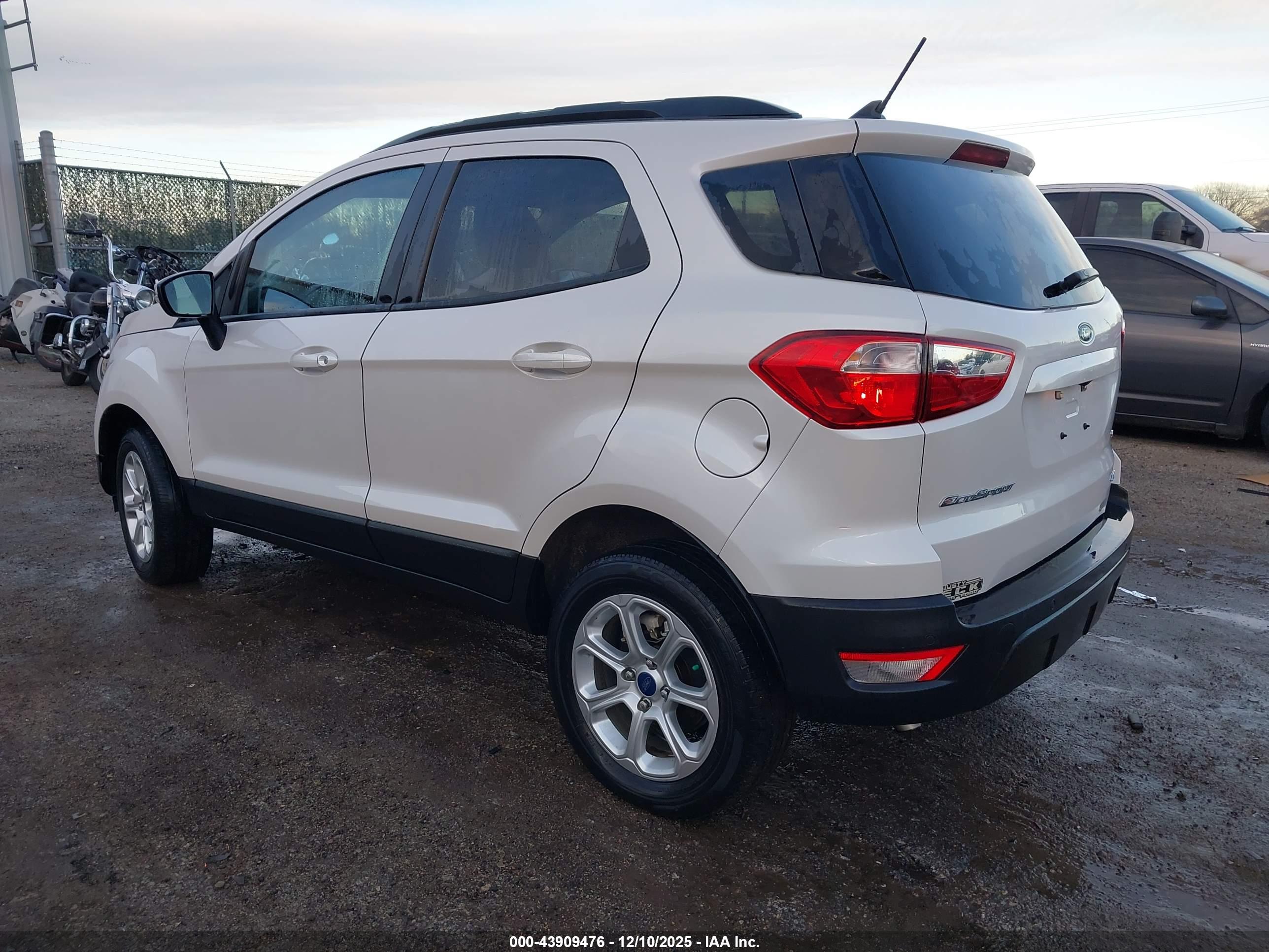 FORD ECOSPORT image 3