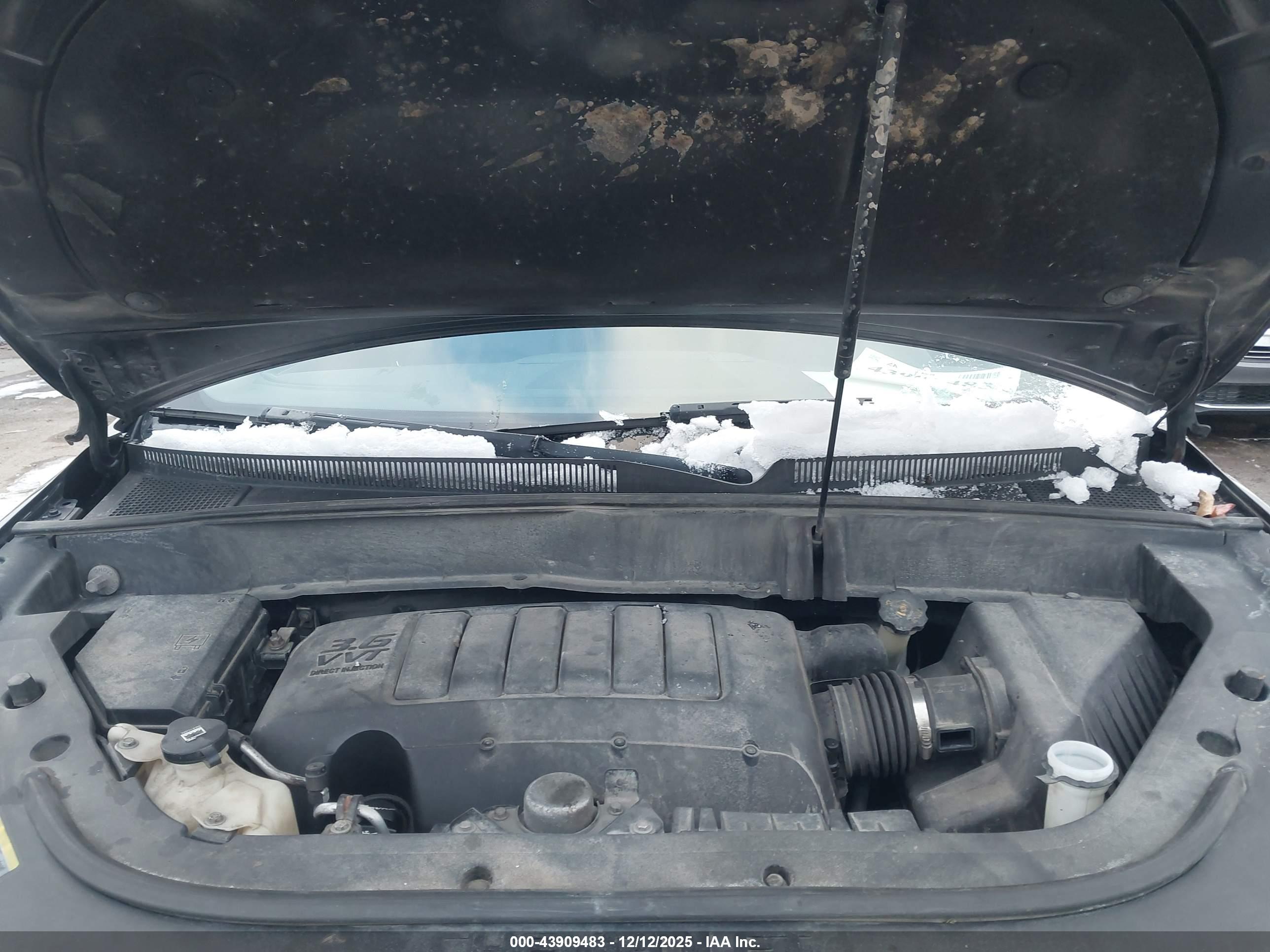 CHEVROLET TRAVERSE image 10