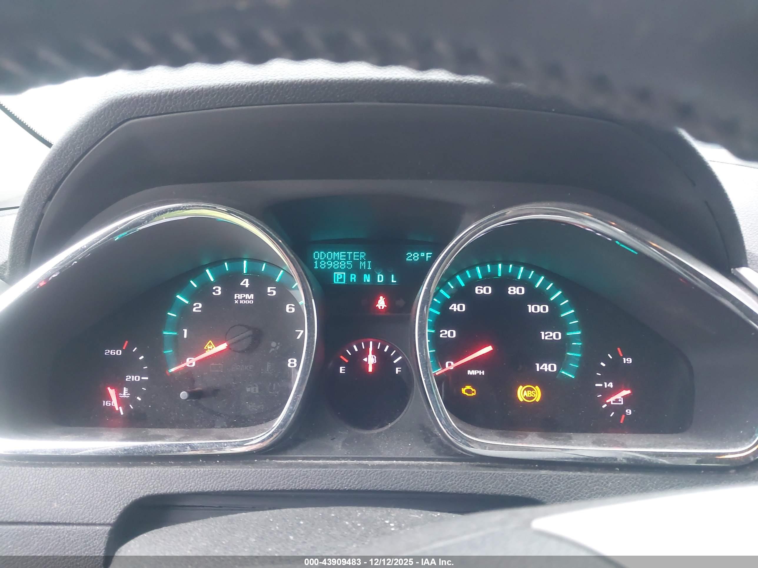 CHEVROLET TRAVERSE image 7