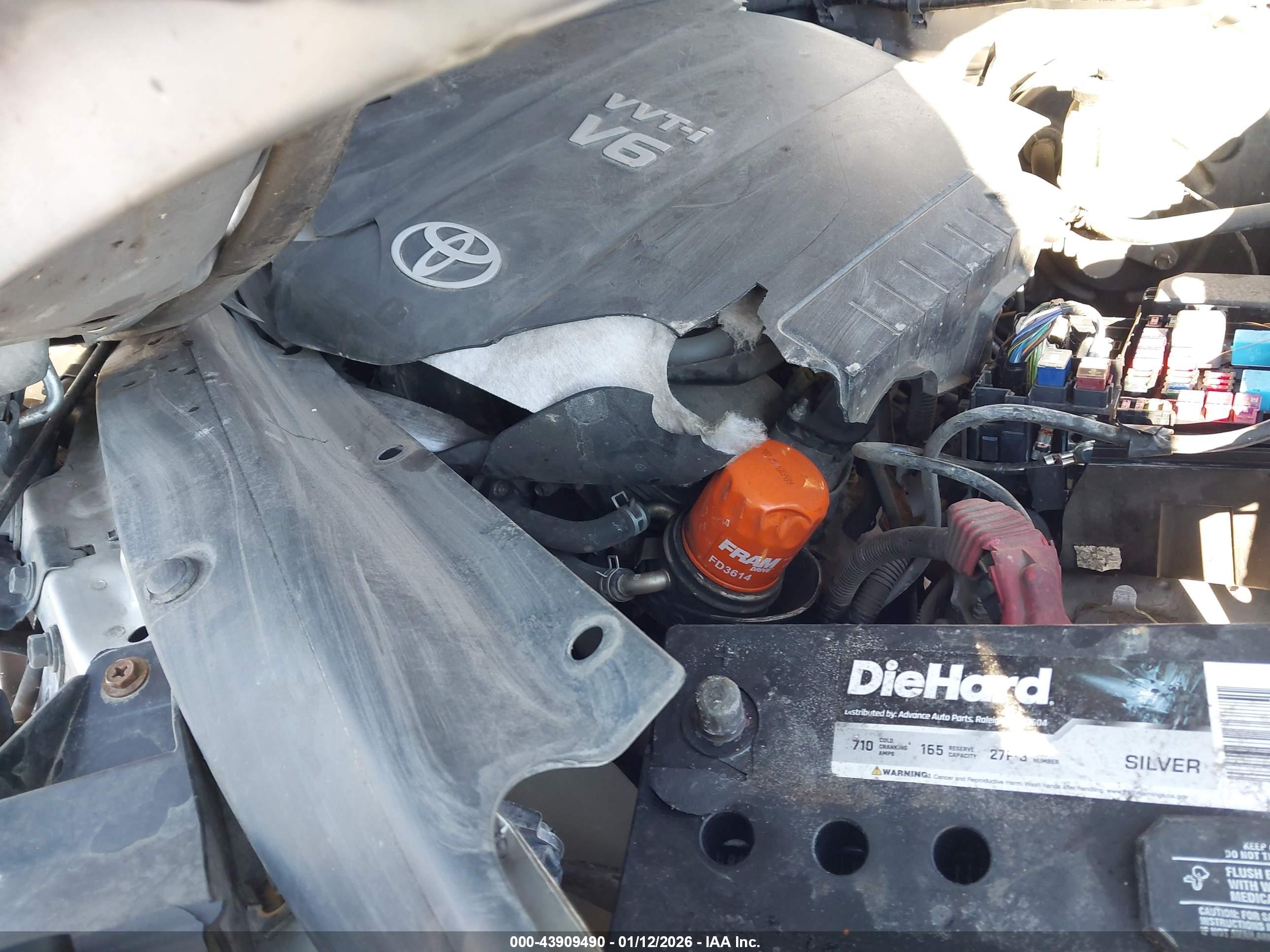 TOYOTA TACOMA image 10