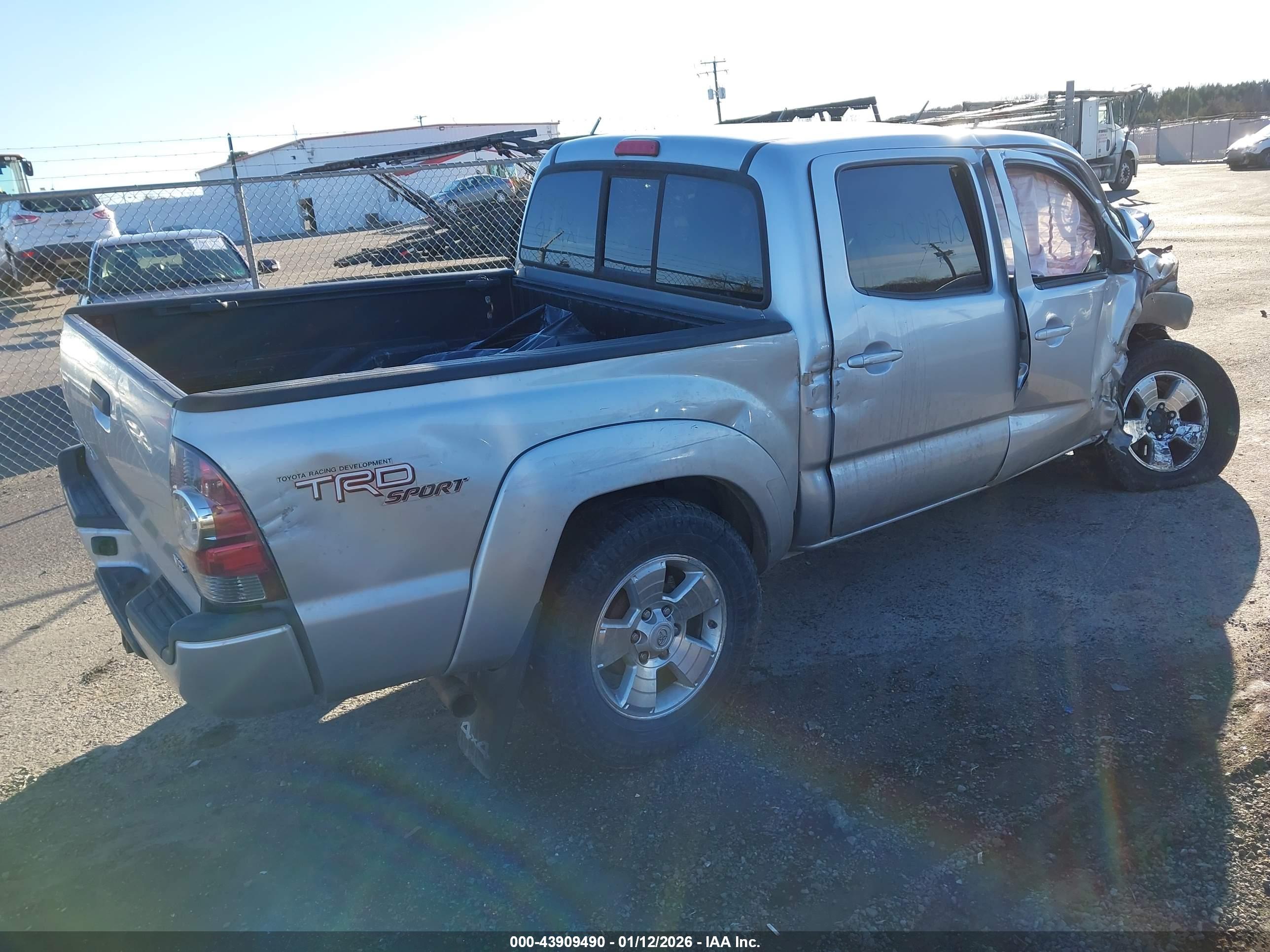 TOYOTA TACOMA image 4