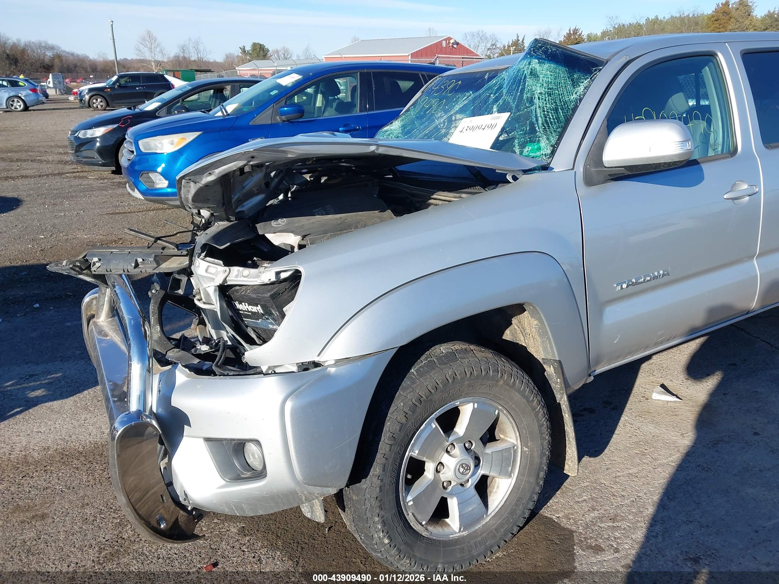 TOYOTA TACOMA image 6