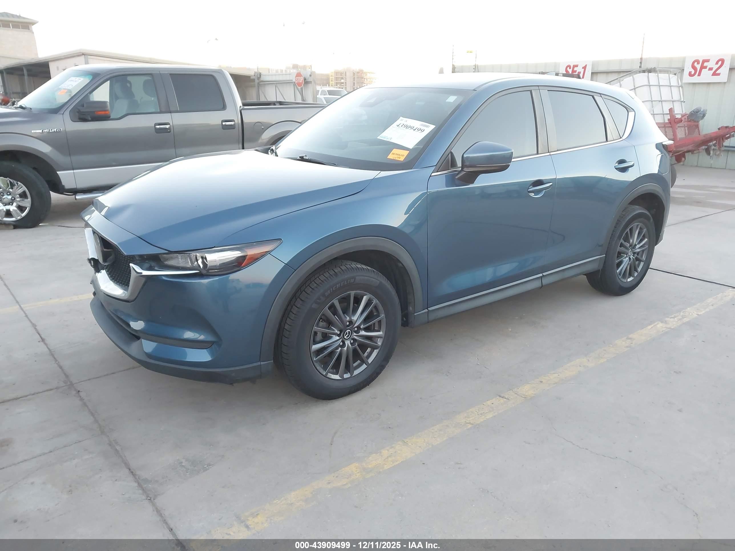 MAZDA CX-5 image 2