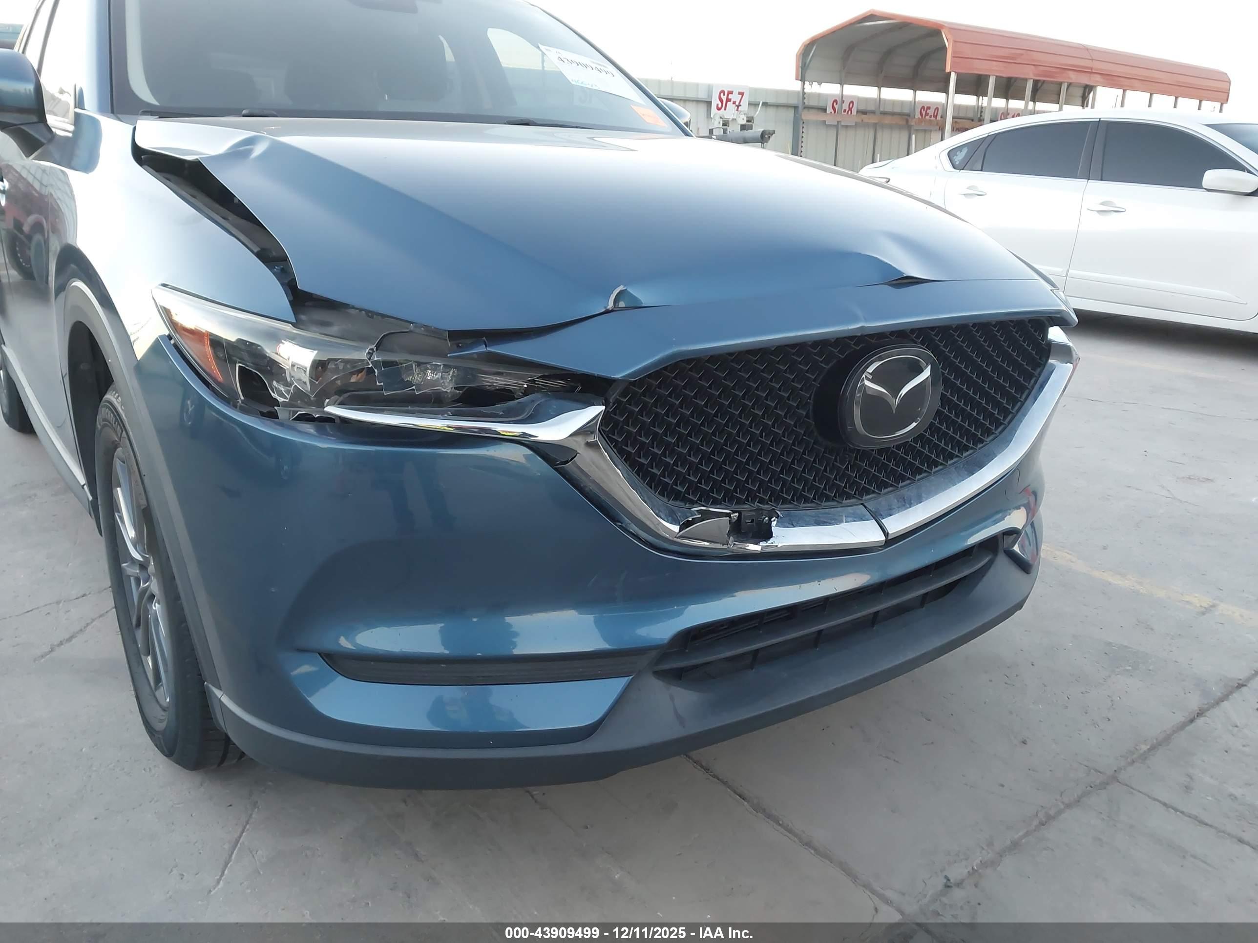 MAZDA CX-5 image 6