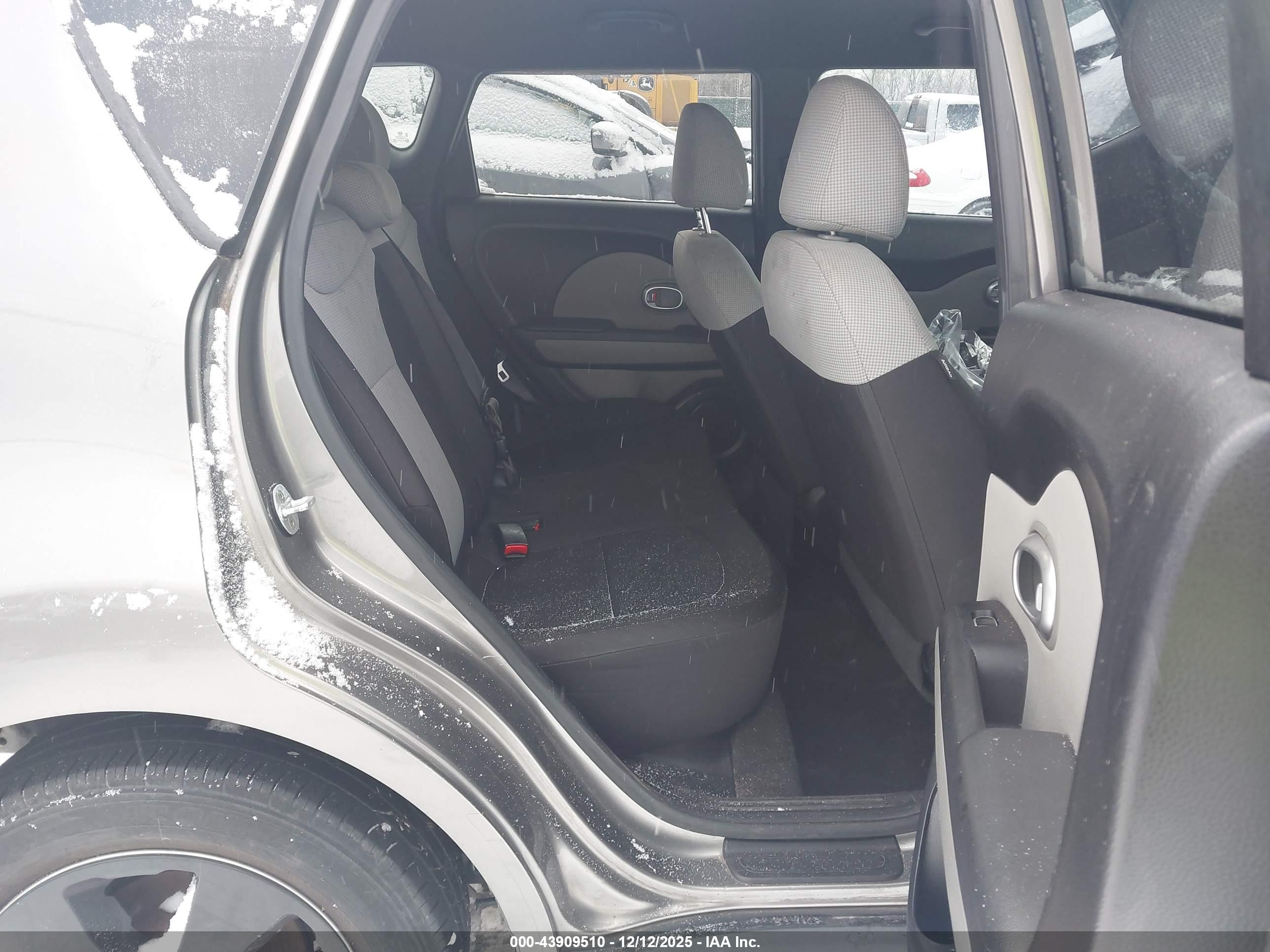 KIA SOUL image 8