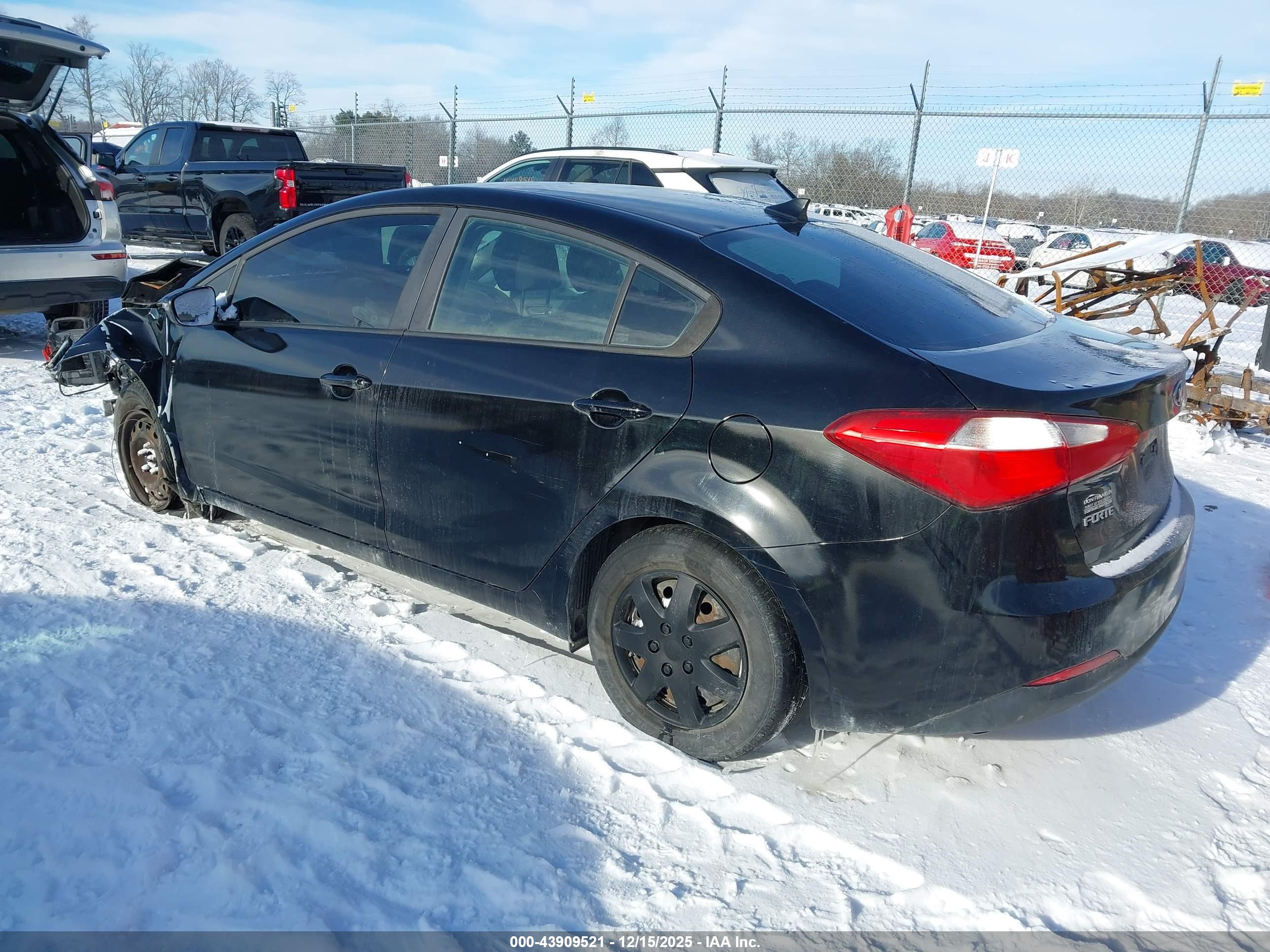 KIA FORTE image 3