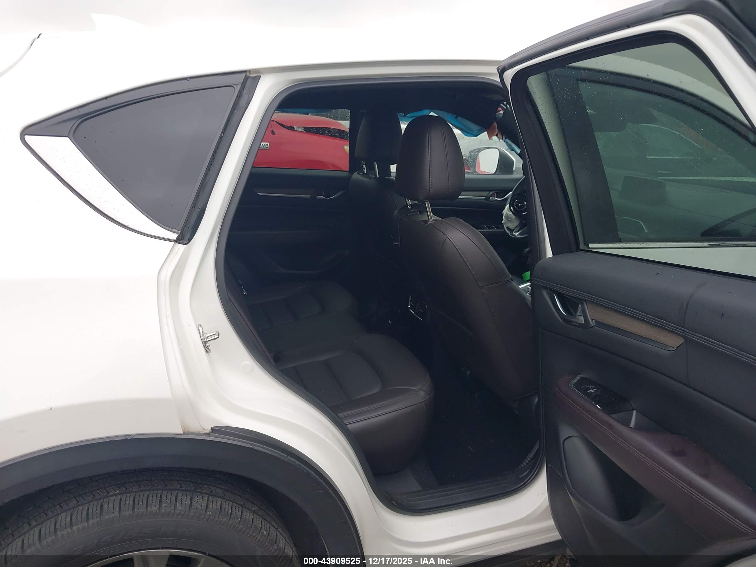 MAZDA CX-5 image 8