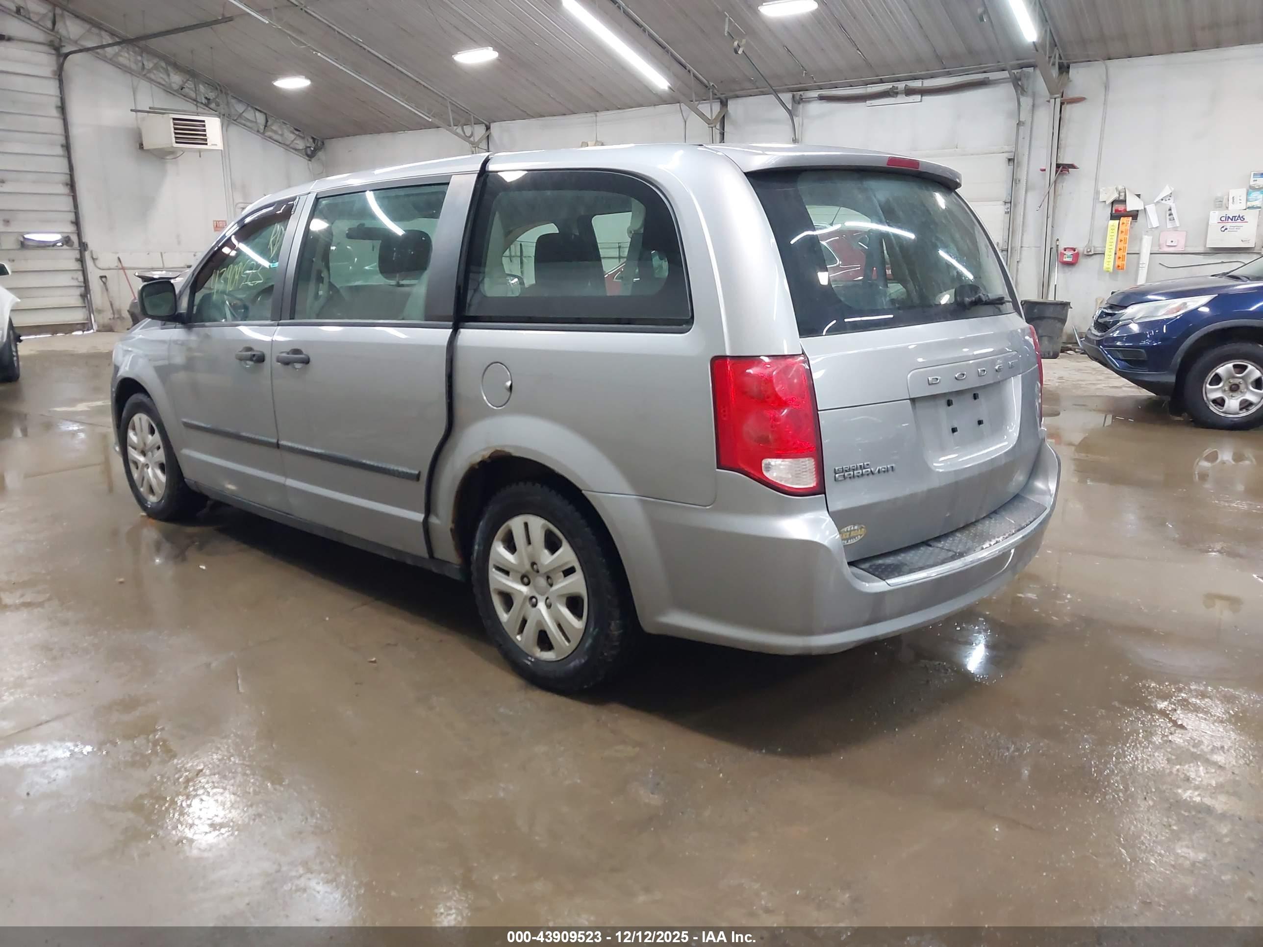 DODGE GRAND image 3