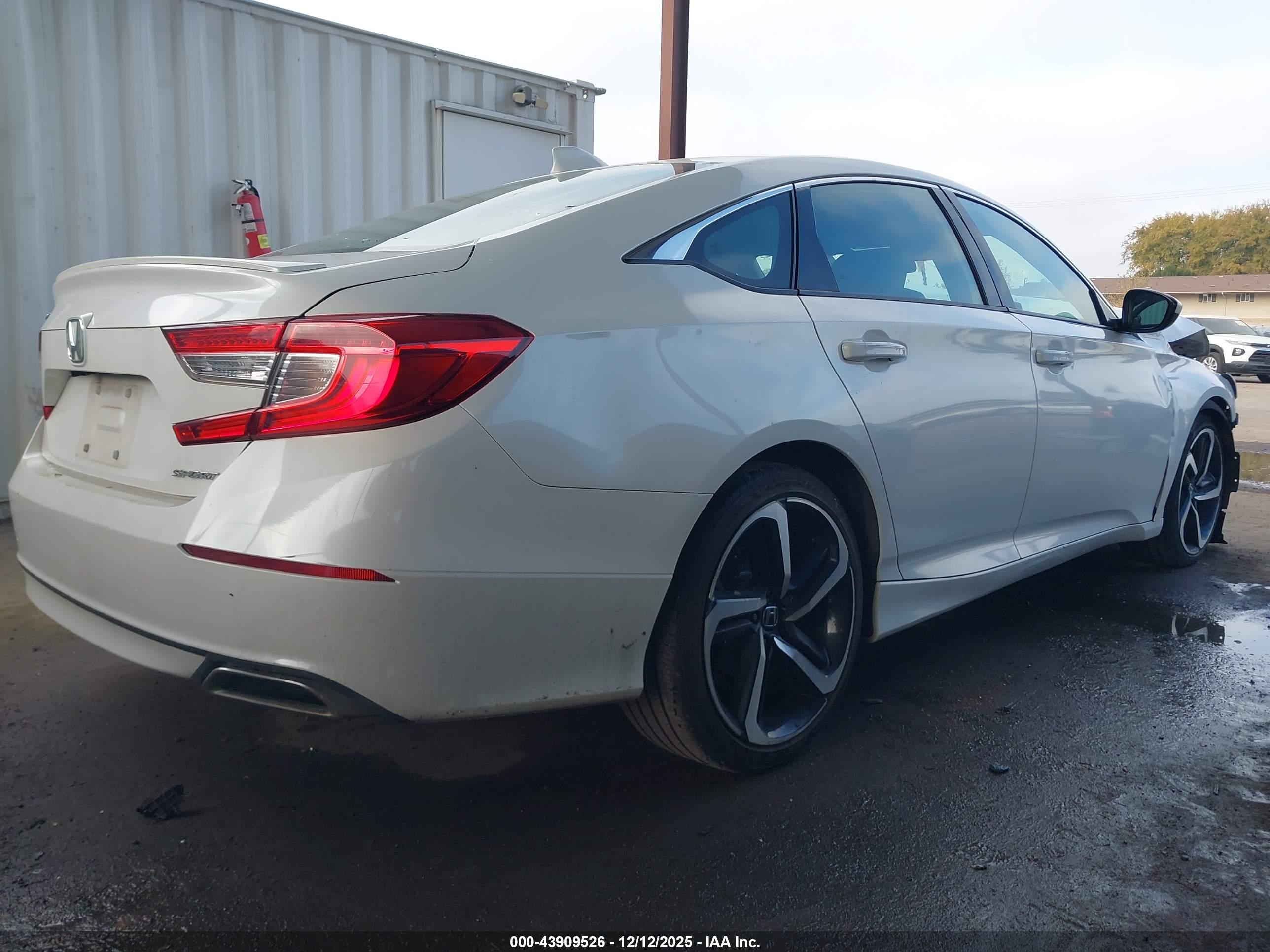HONDA ACCORD image 4