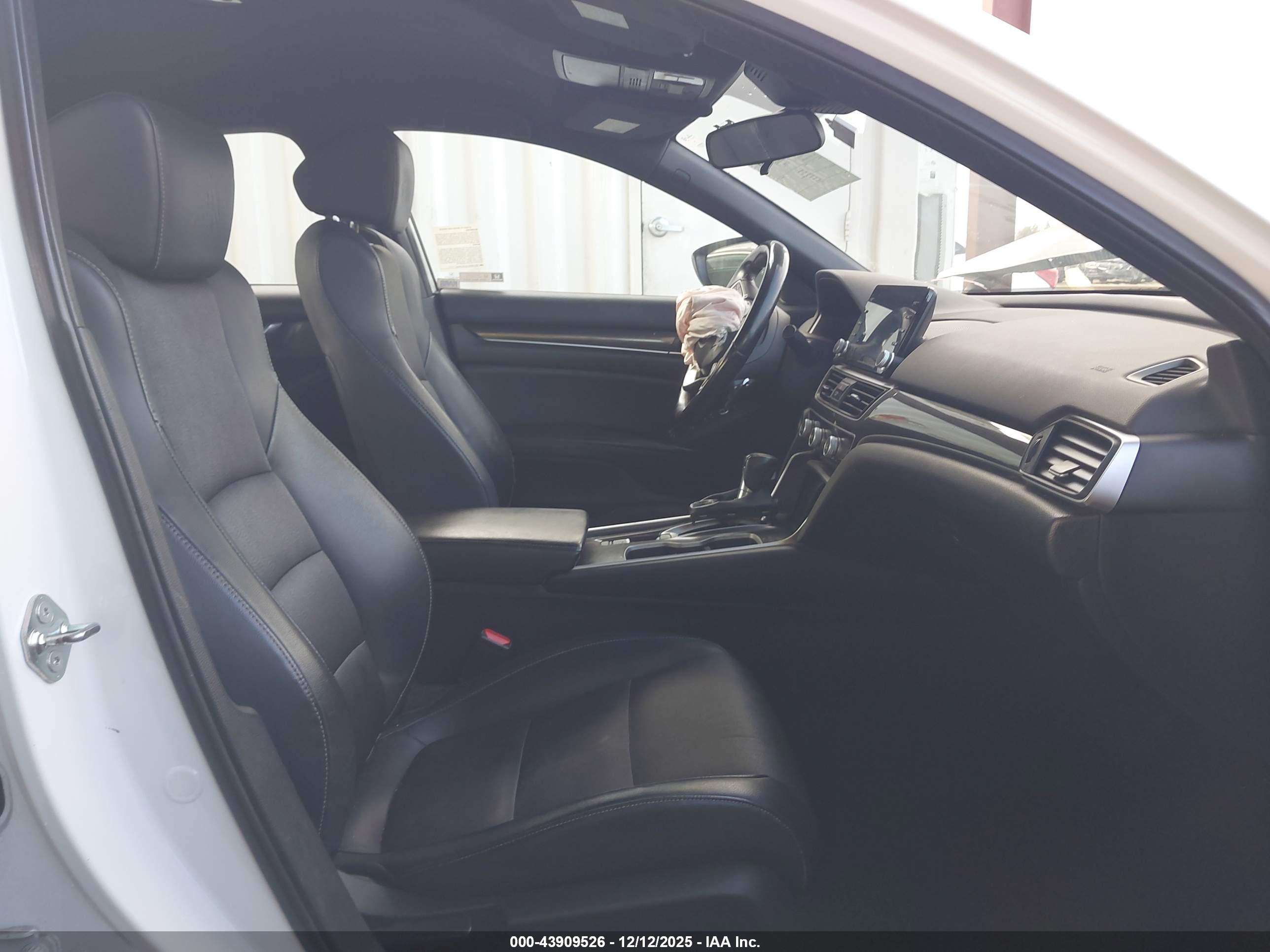 HONDA ACCORD image 5