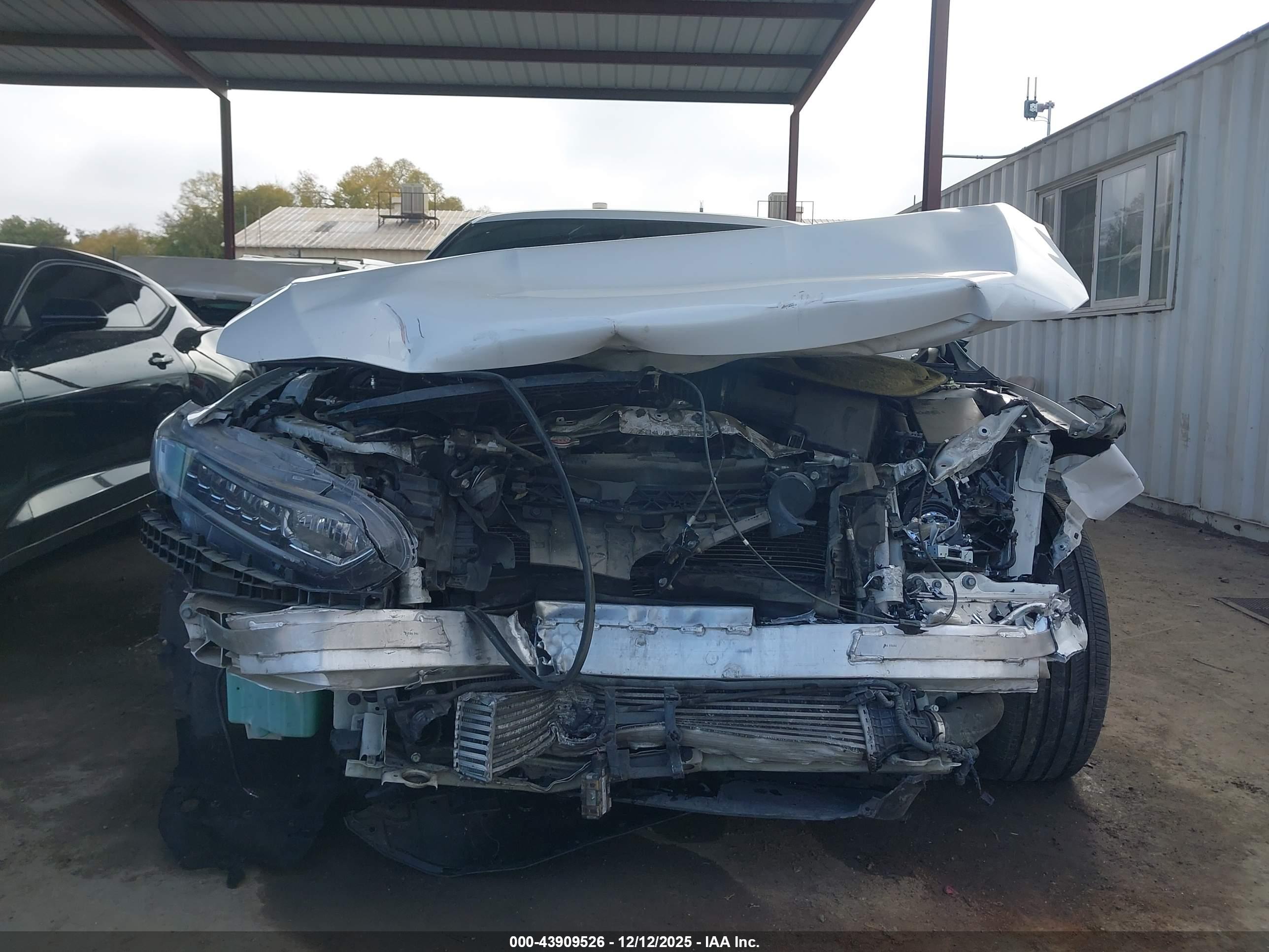 HONDA ACCORD image 6