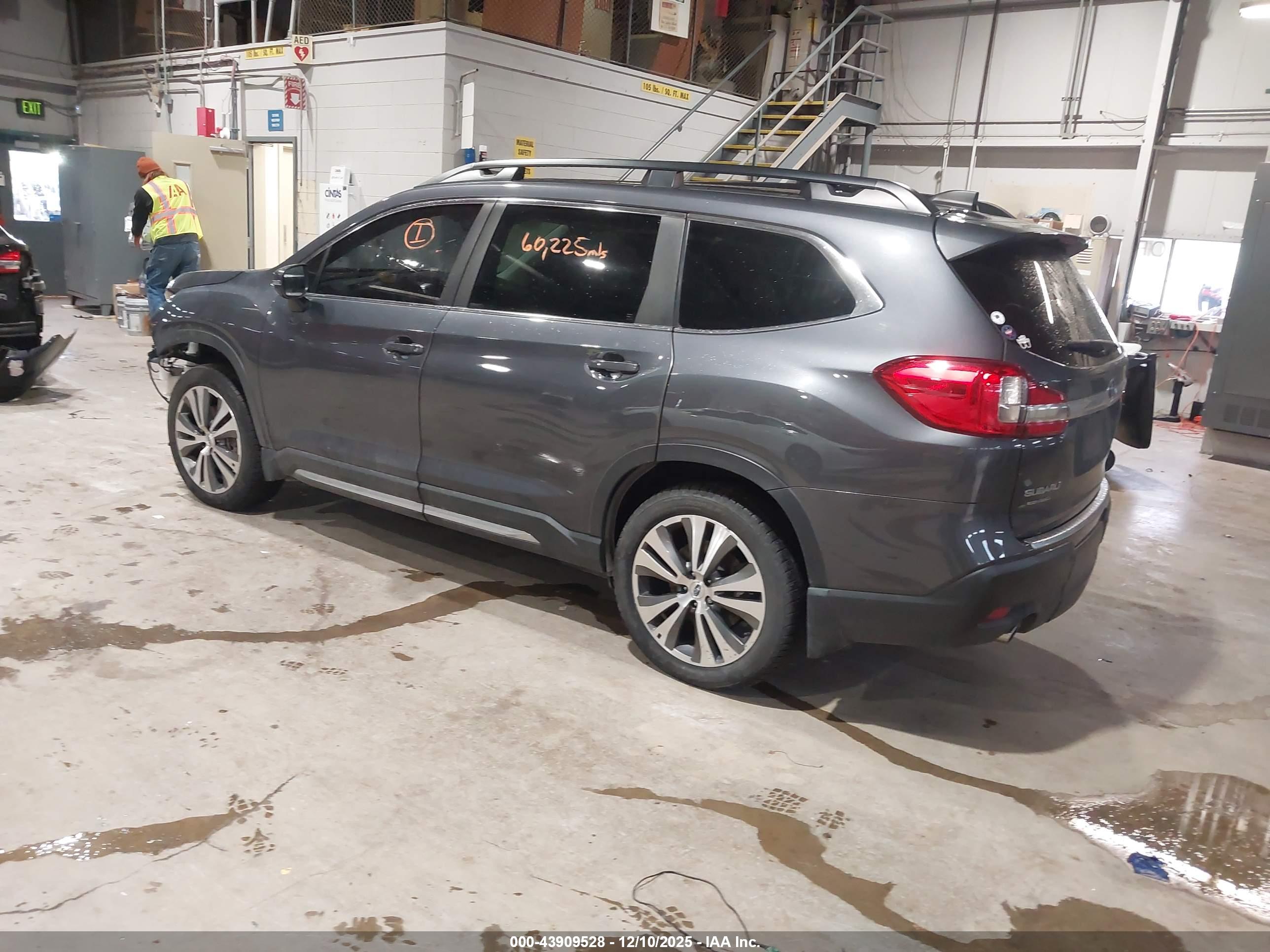 SUBARU ASCENT image 3
