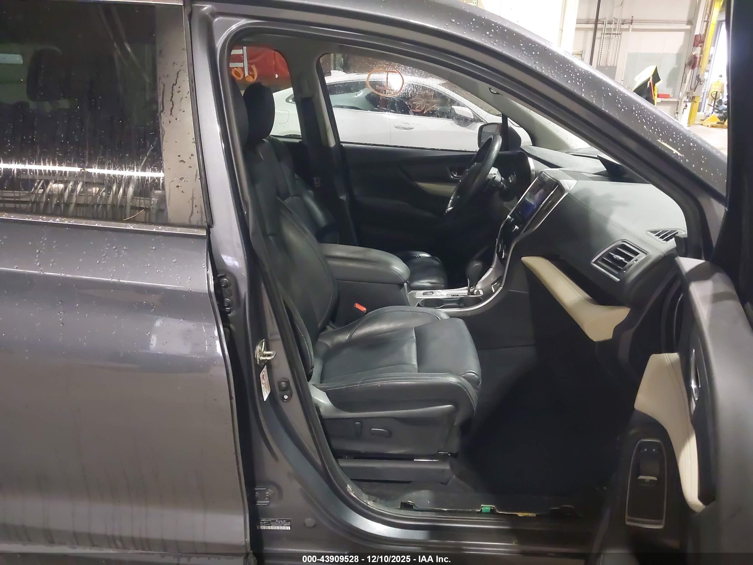 SUBARU ASCENT image 5