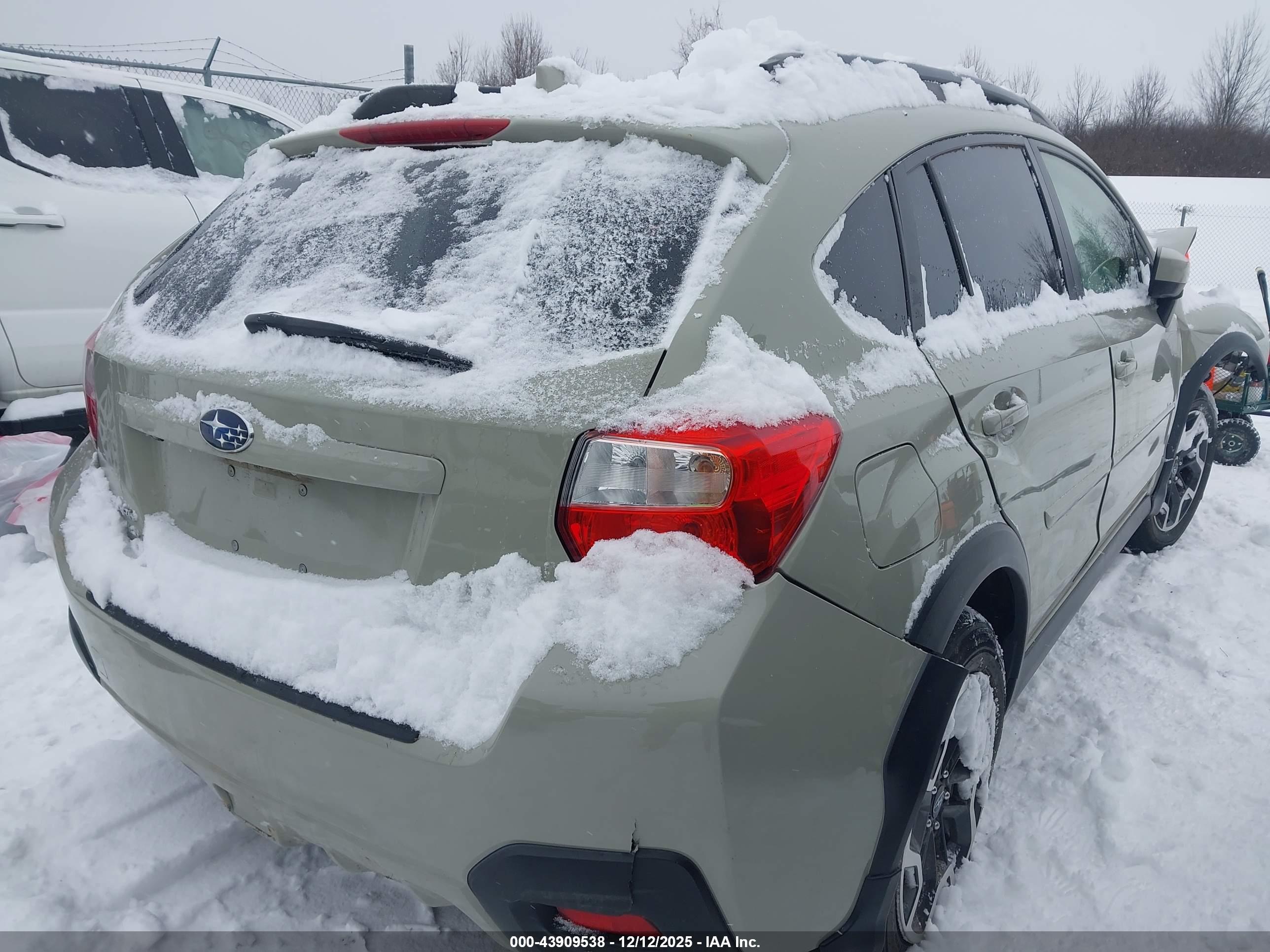 SUBARU CROSSTREK image 4