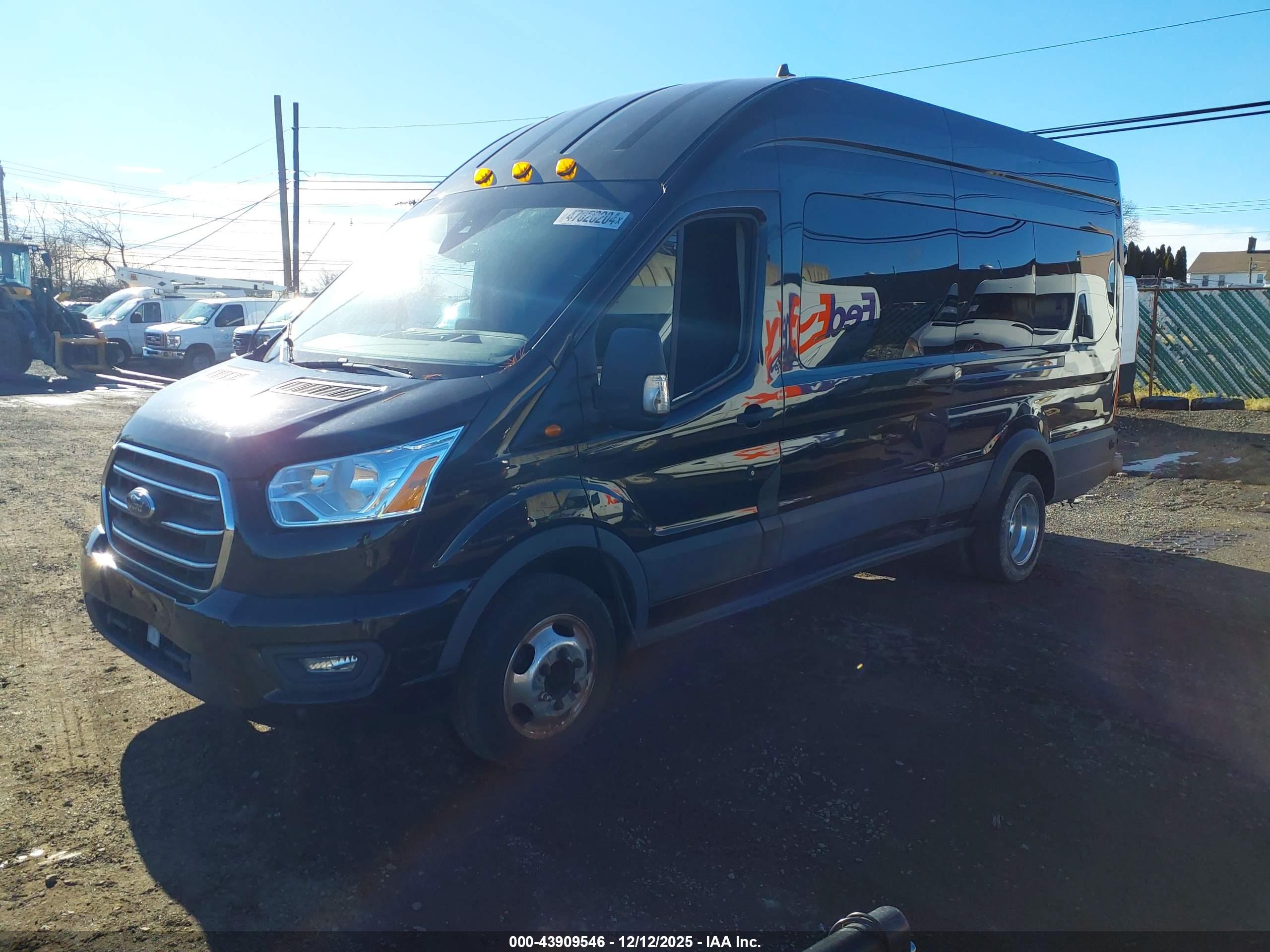 FORD TRANSIT-350 image 2