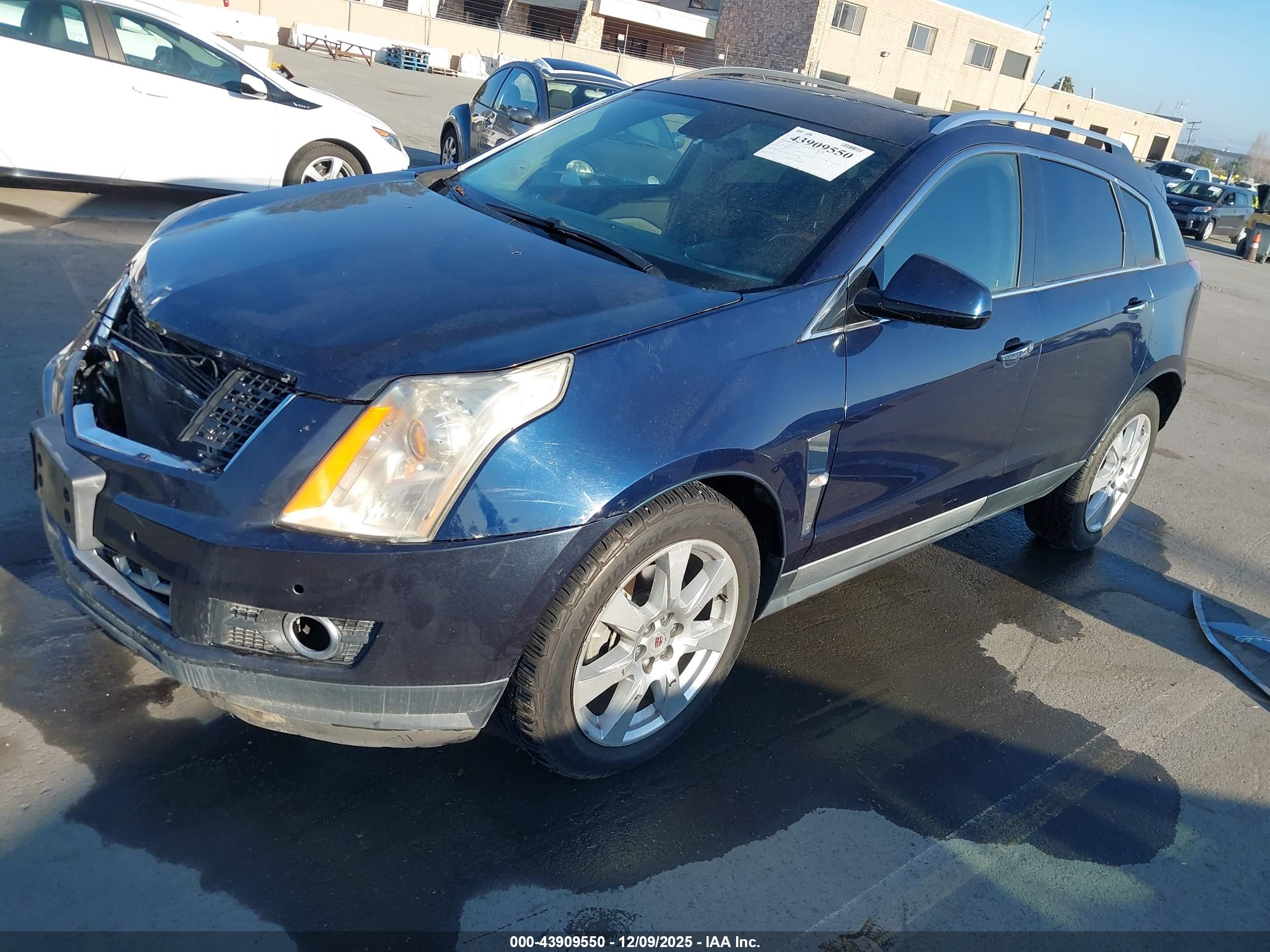 CADILLAC SRX image 2