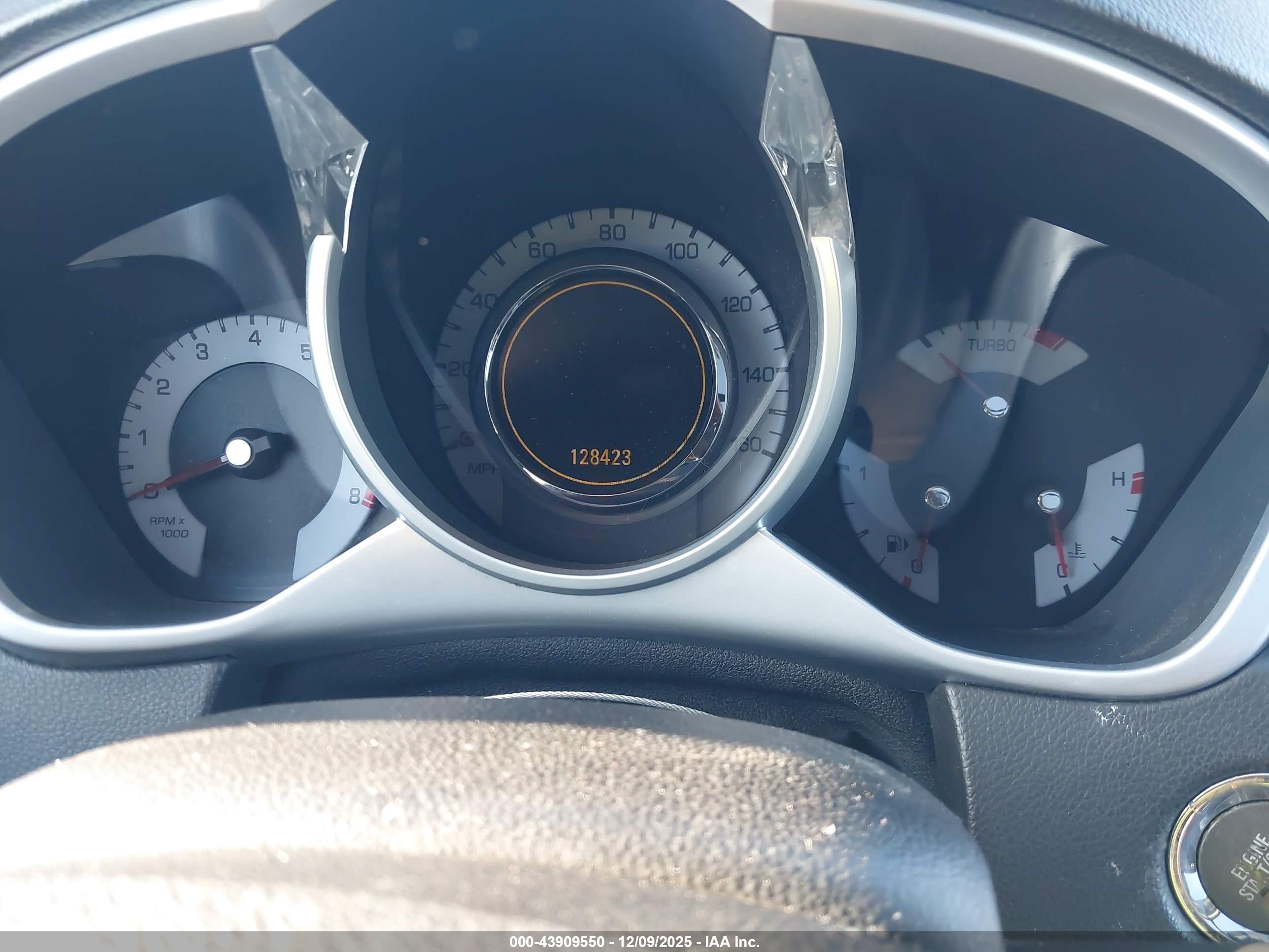 CADILLAC SRX image 7
