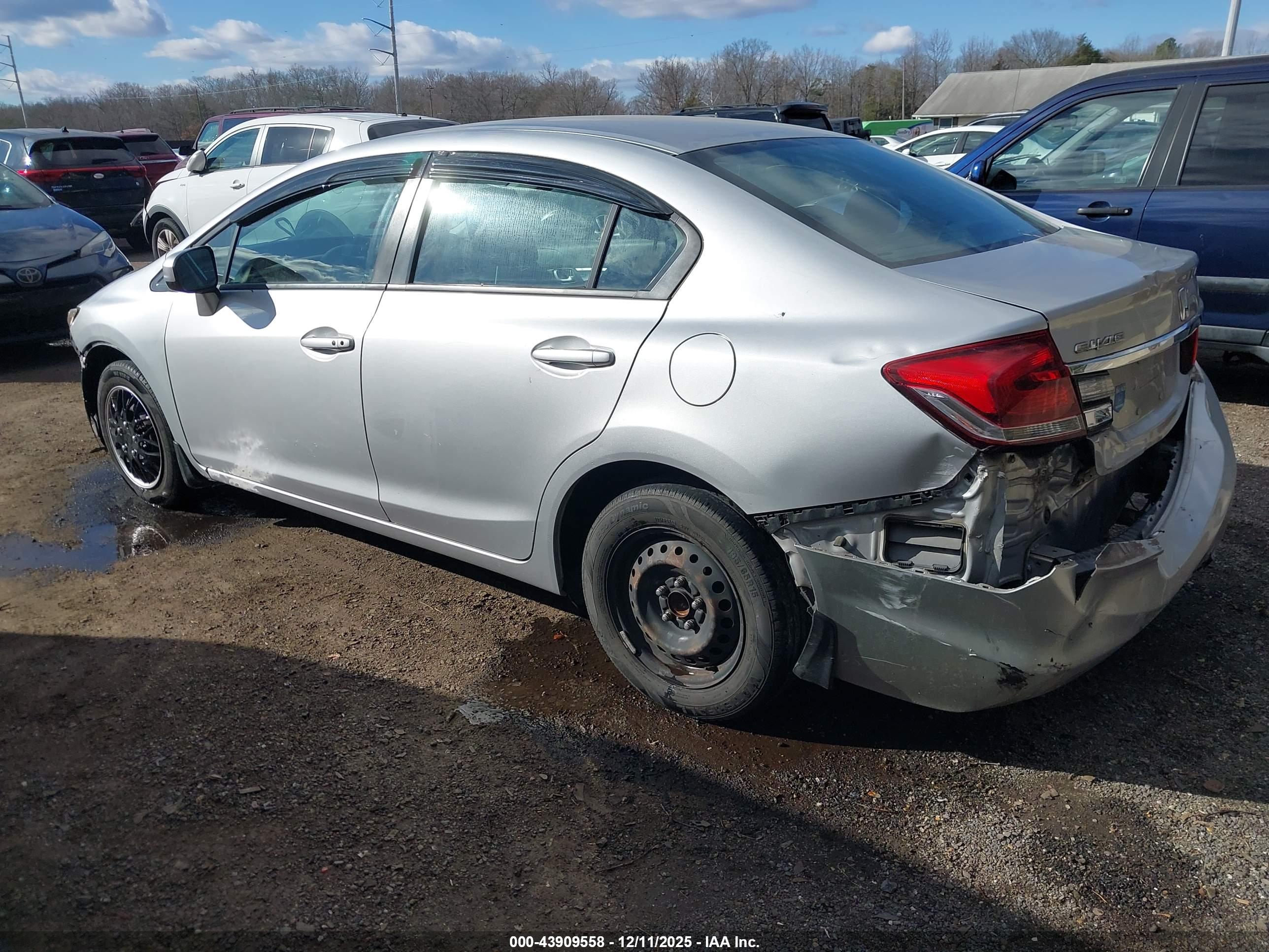 HONDA CIVIC image 3