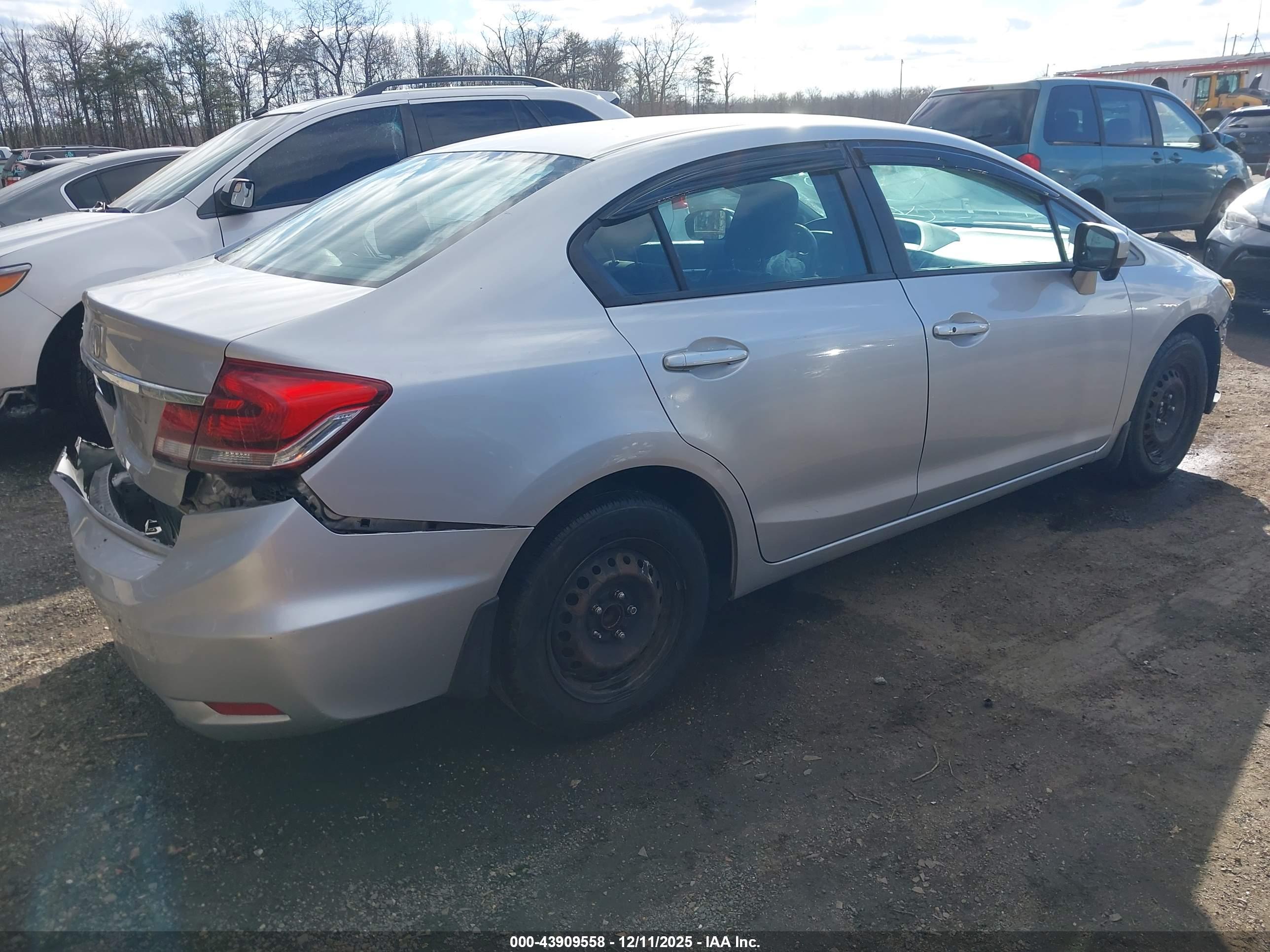 HONDA CIVIC image 4