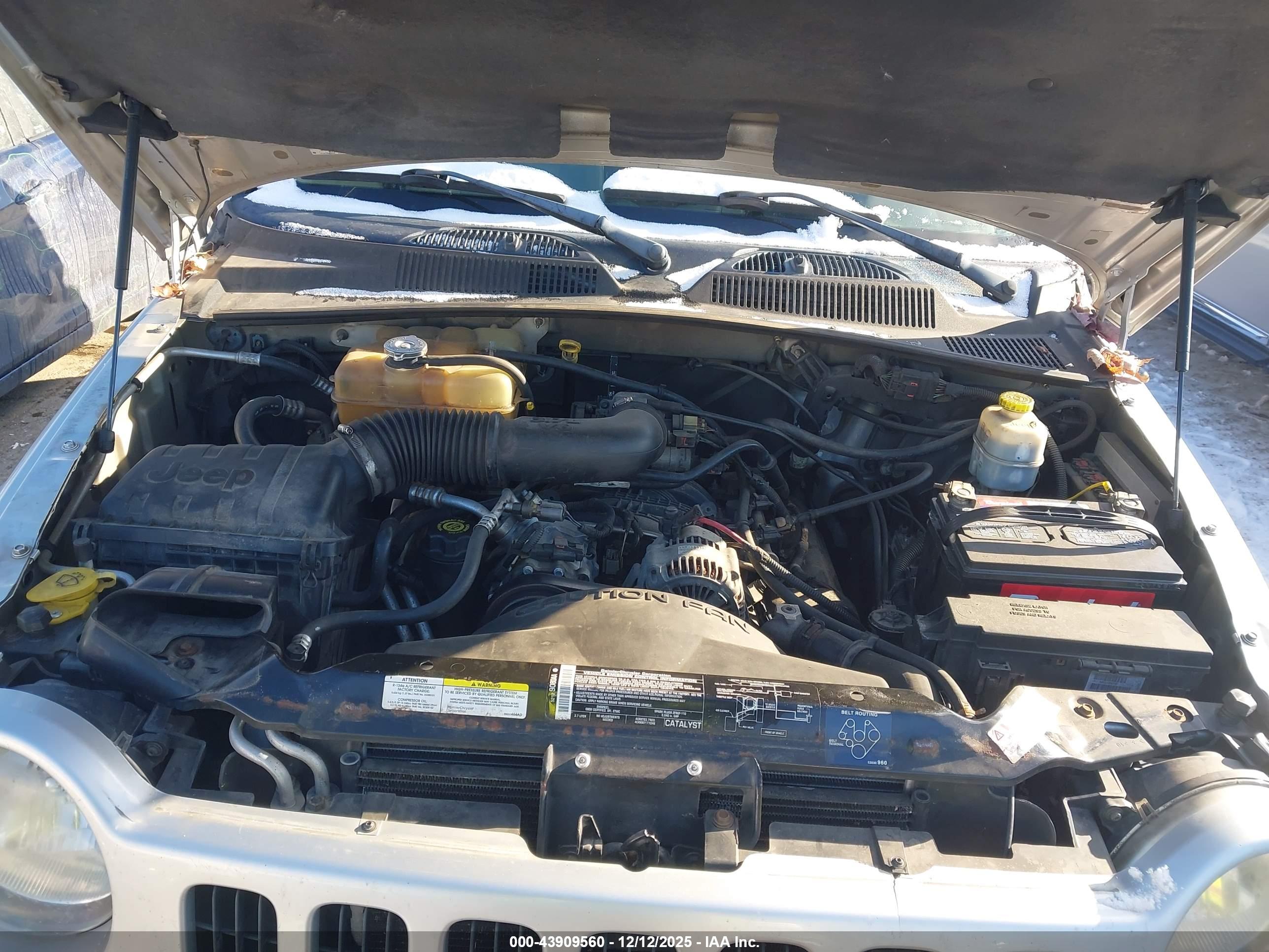 JEEP LIBERTY image 10