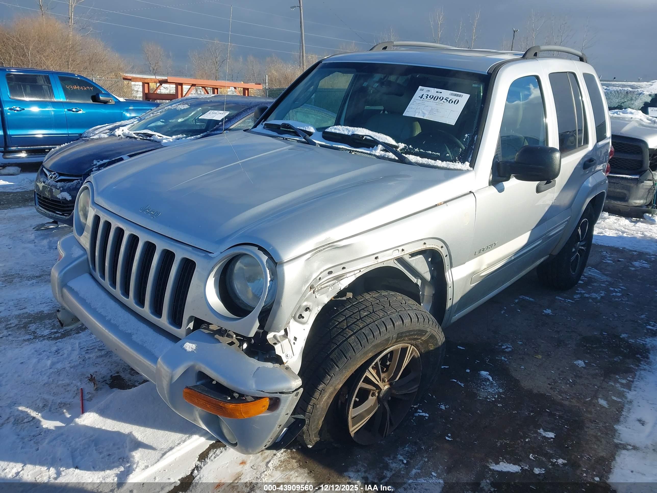 JEEP LIBERTY image 2