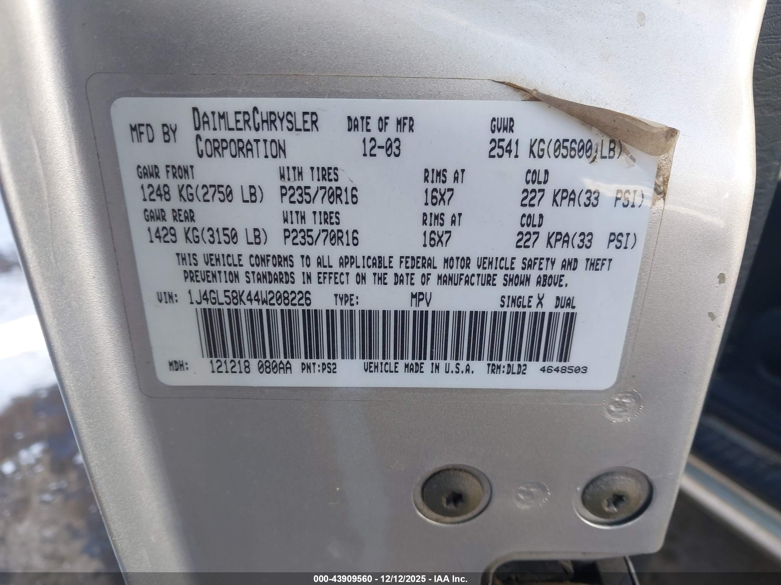 JEEP LIBERTY image 9