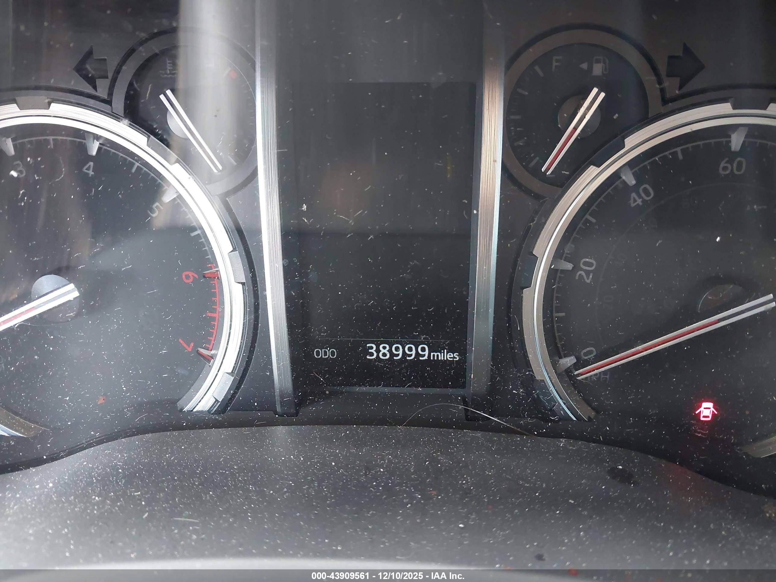 TOYOTA 4RUNNER image 7