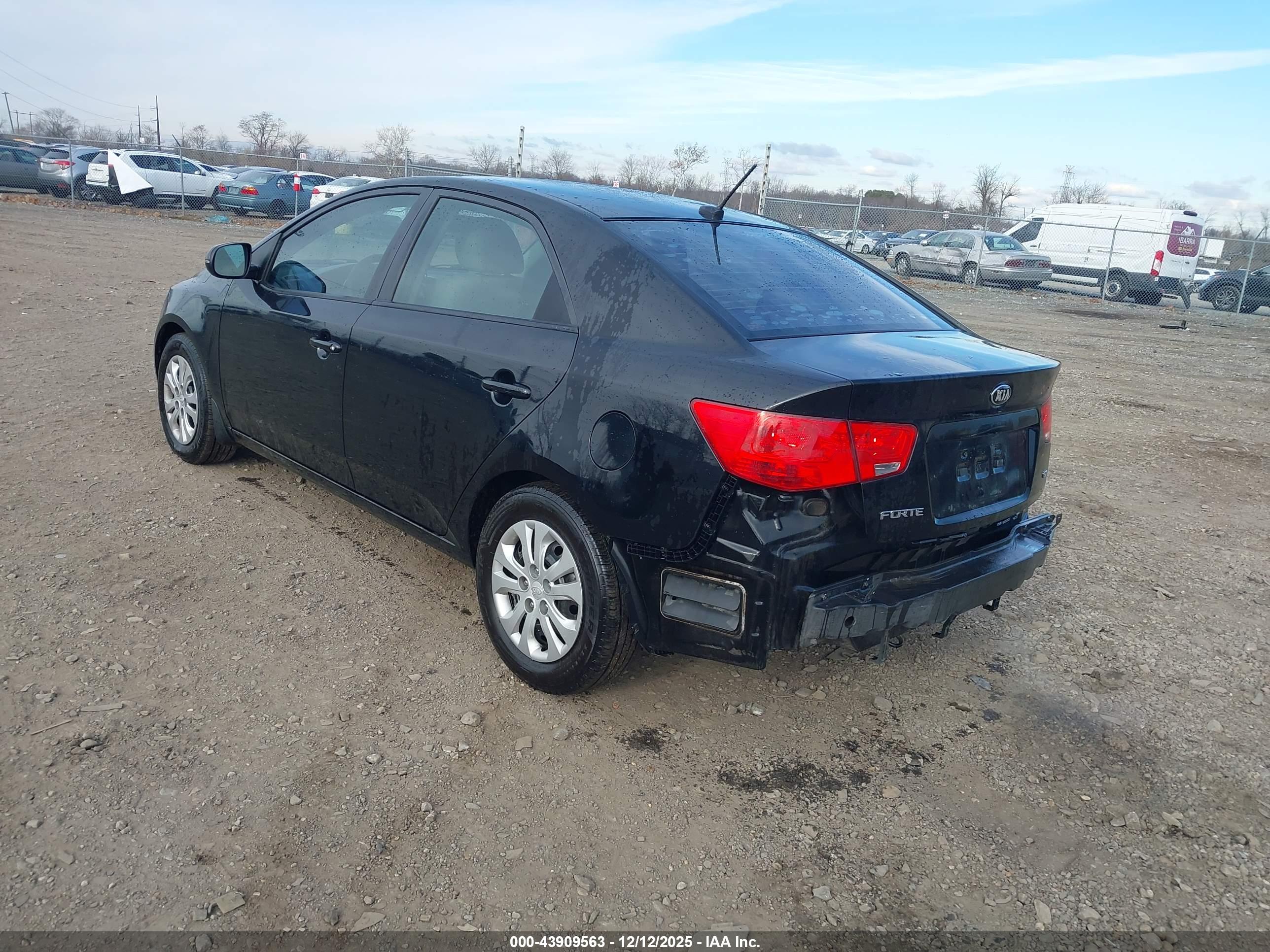 KIA FORTE image 3