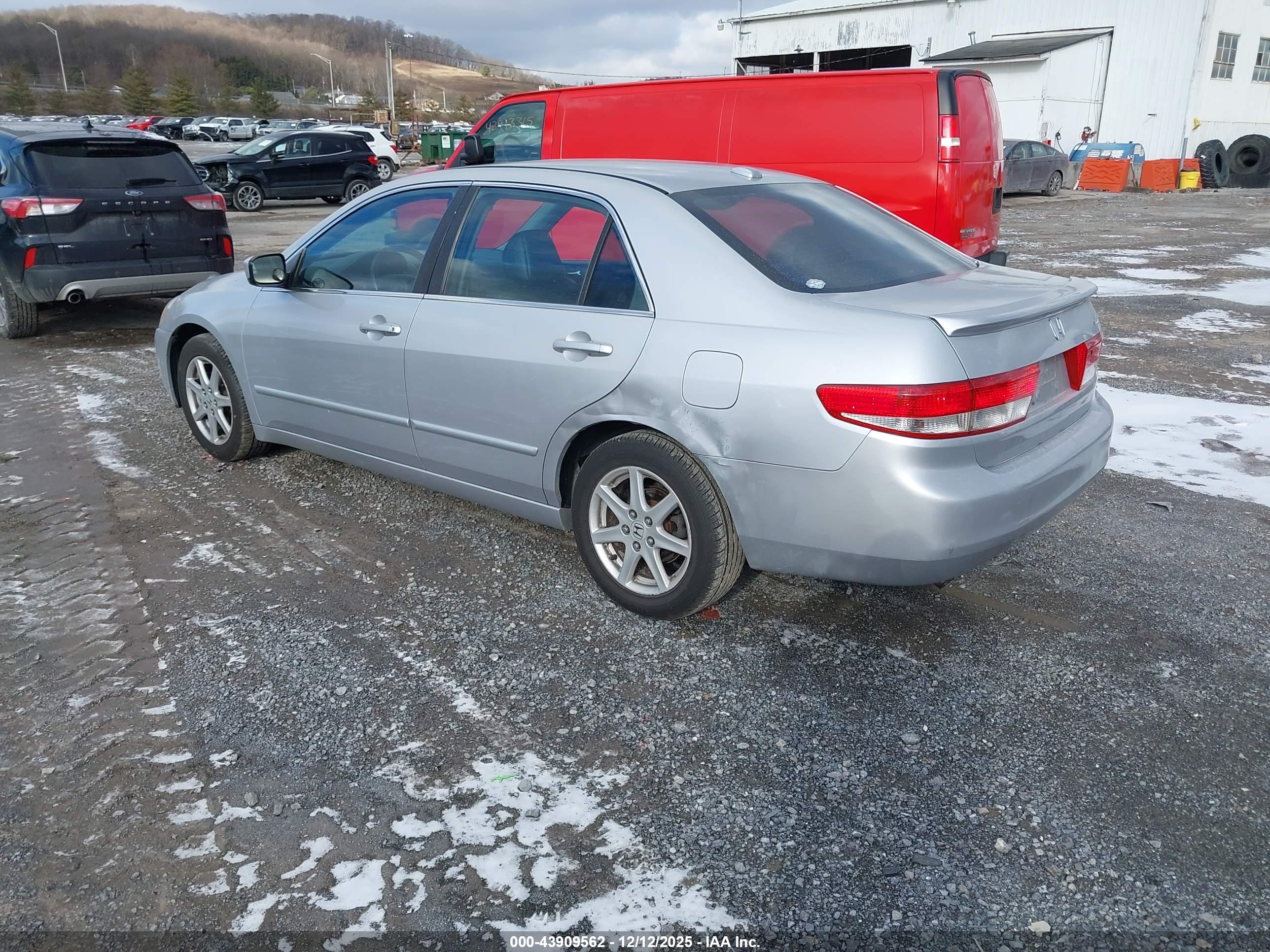 HONDA ACCORD image 3