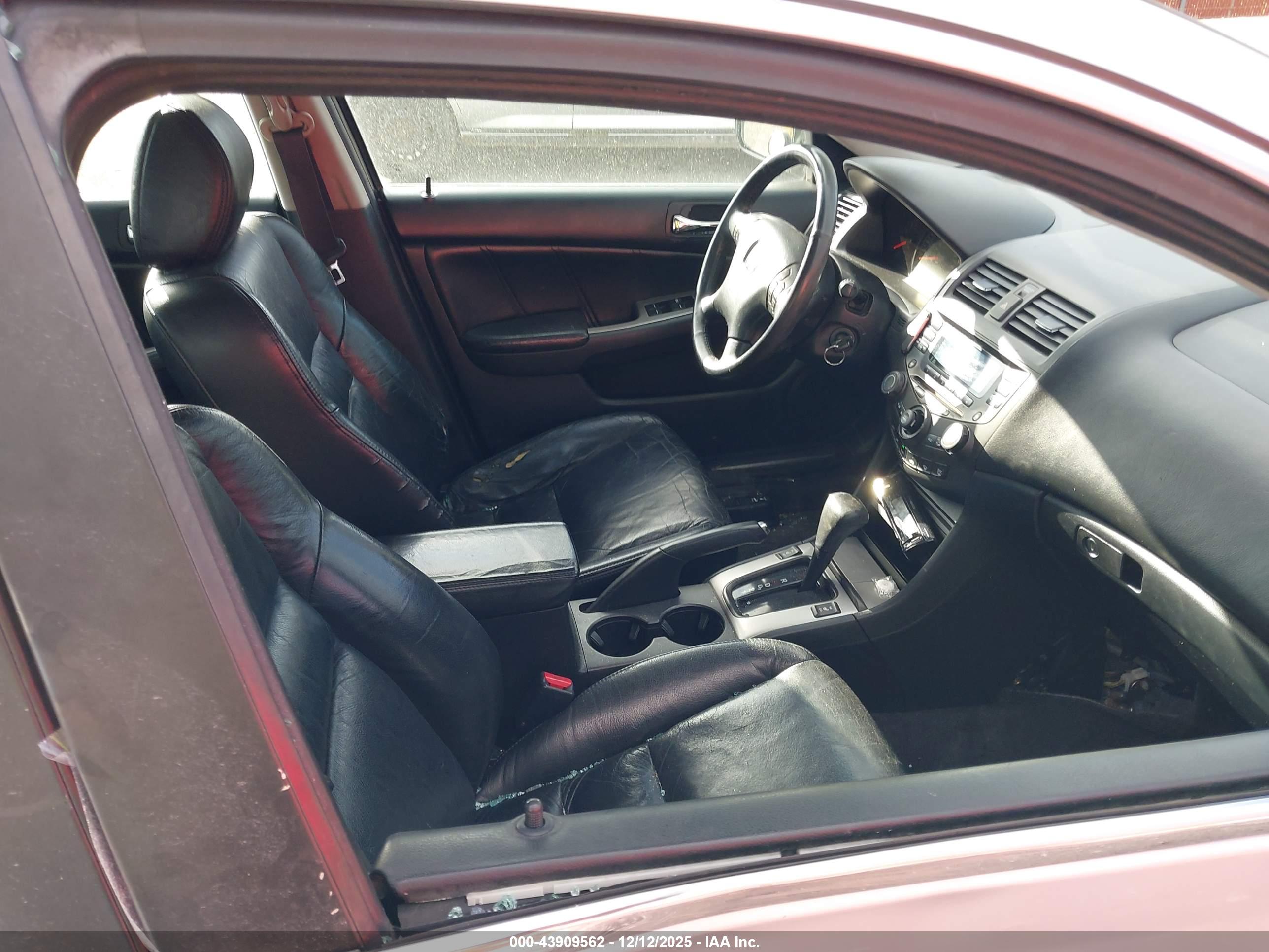 HONDA ACCORD image 5