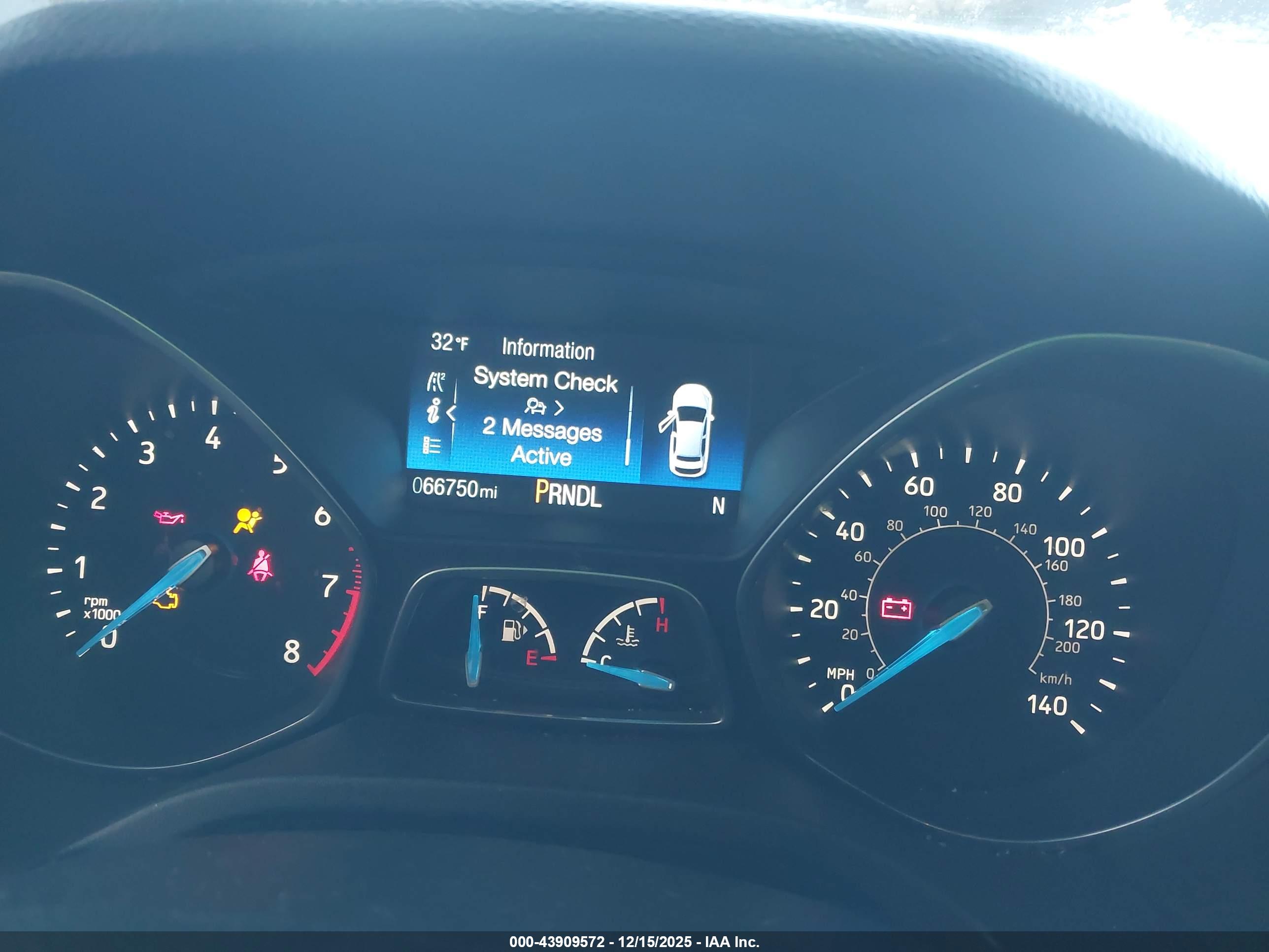 FORD FOCUS image 7