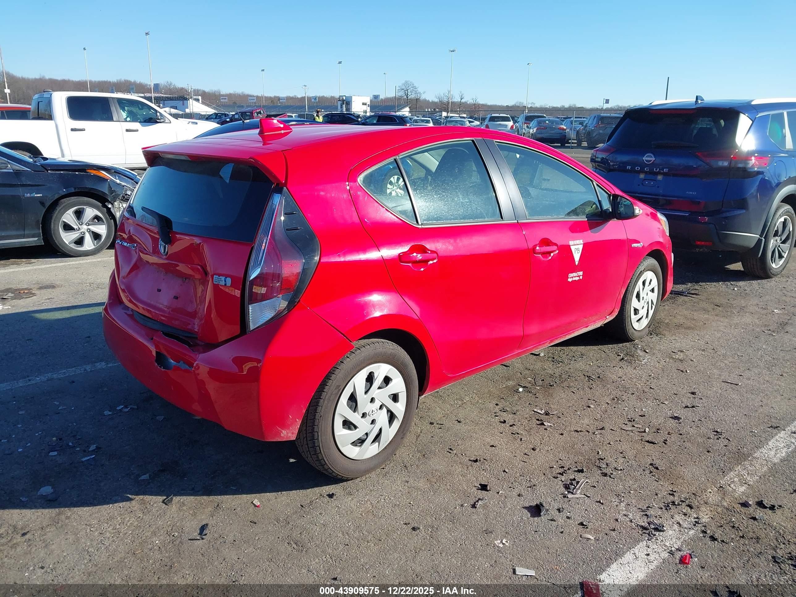 TOYOTA PRIUS image 4