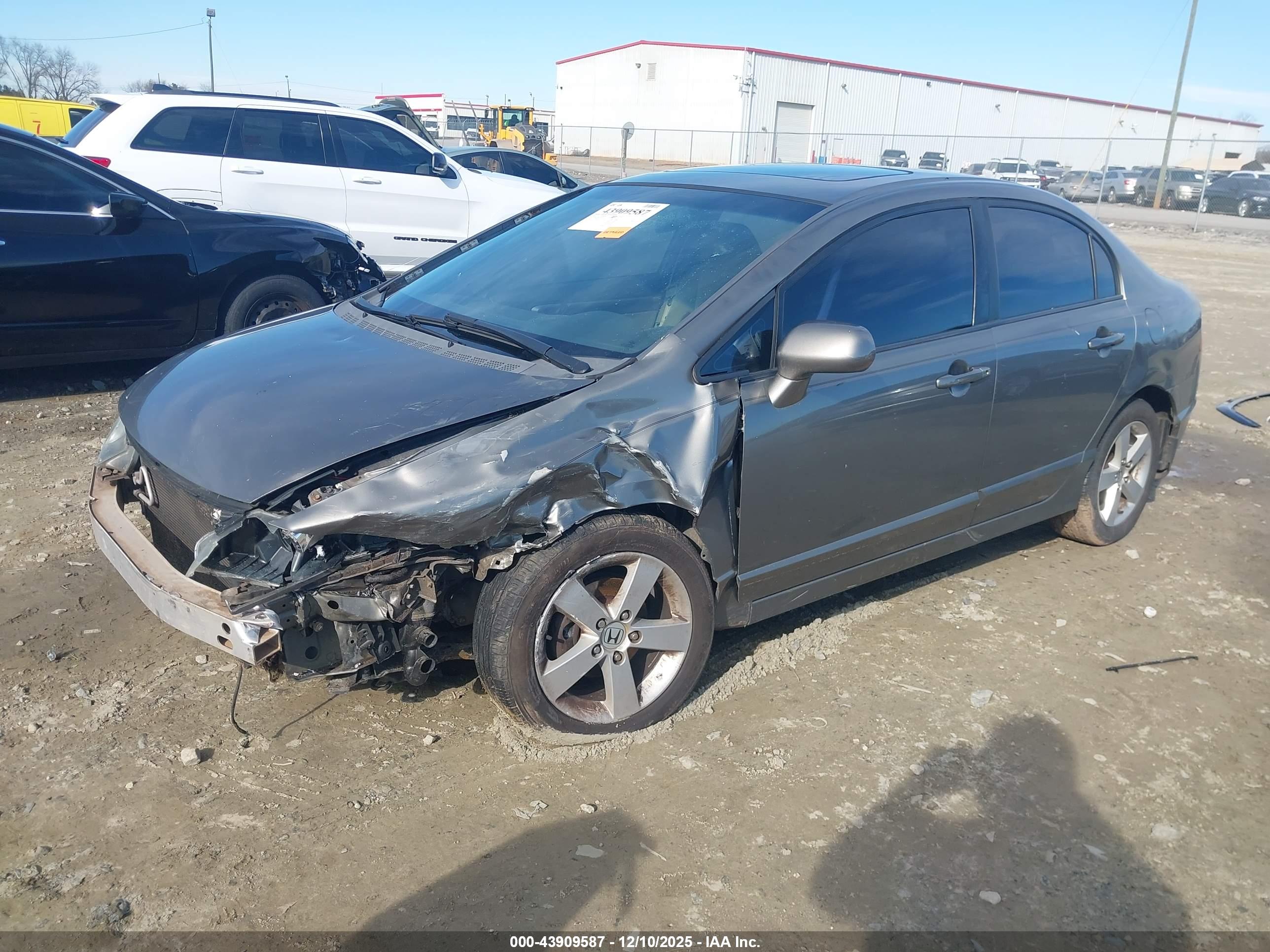 HONDA CIVIC image 2