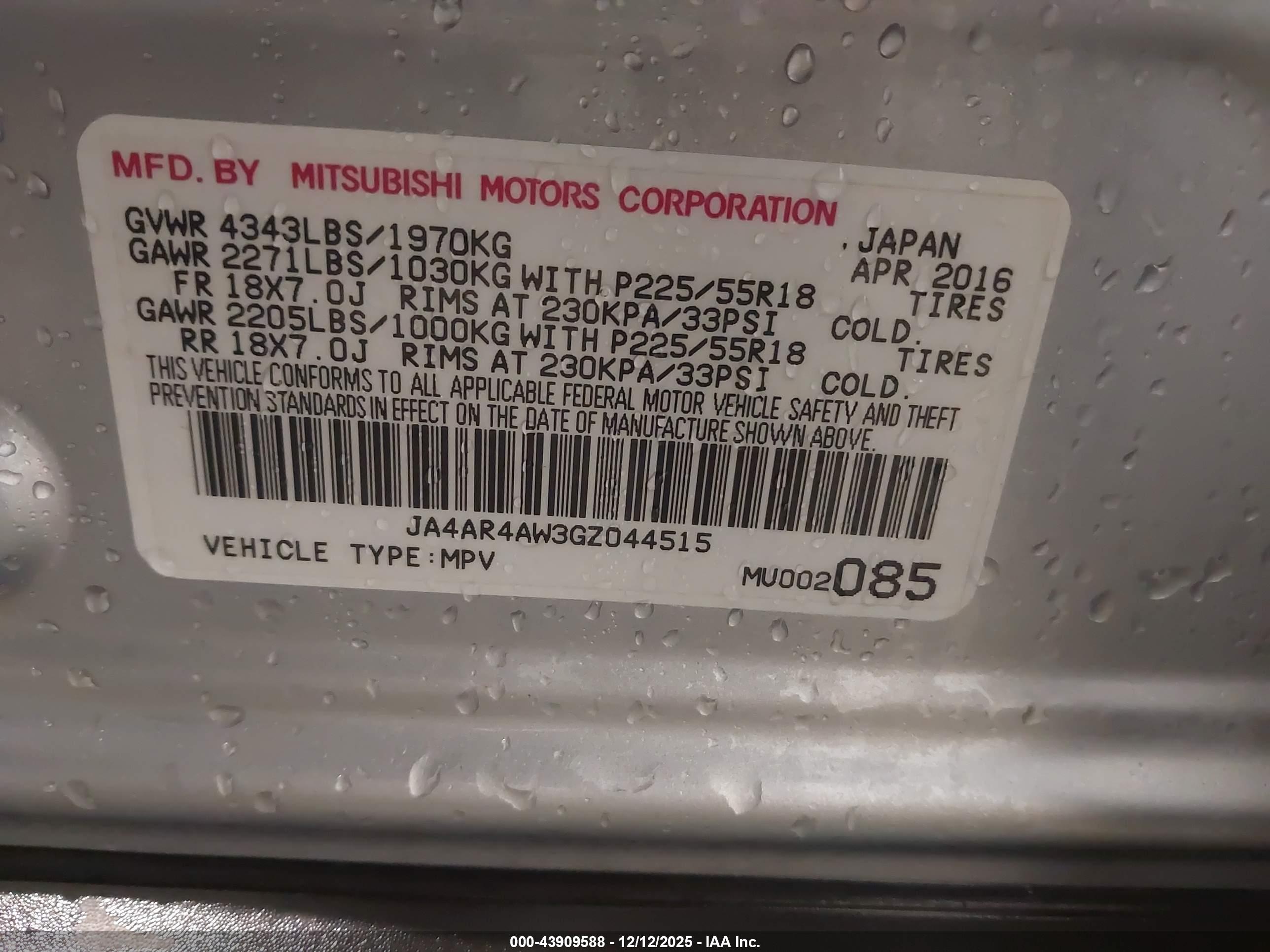 MITSUBISHI OUTLANDER image 9