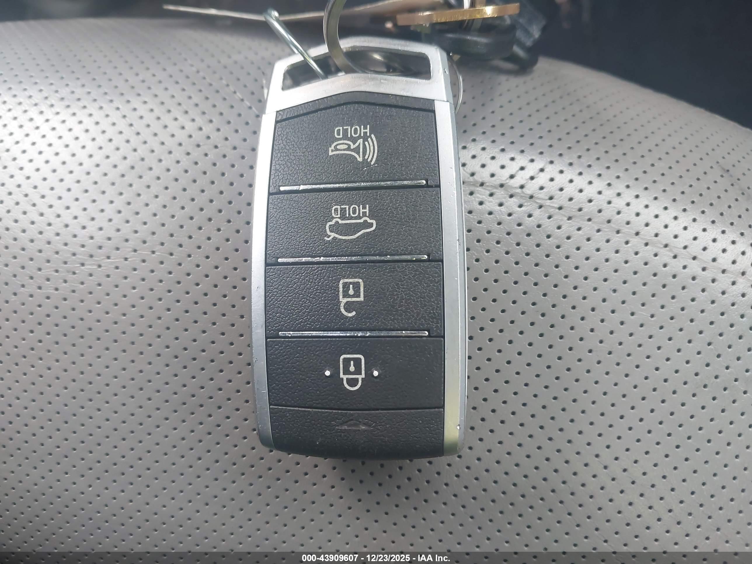 GENESIS G80 image 11