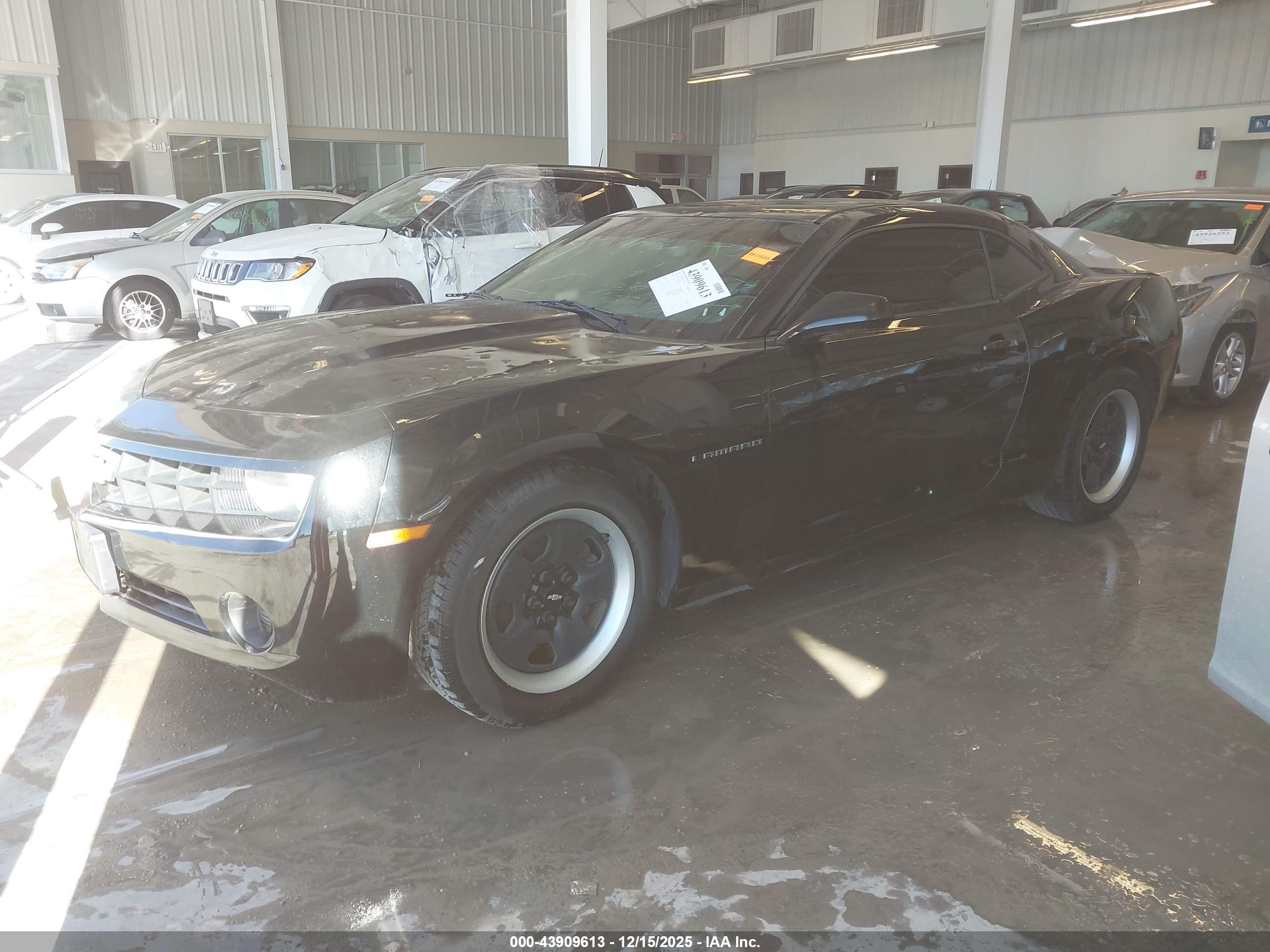 CHEVROLET CAMARO image 2