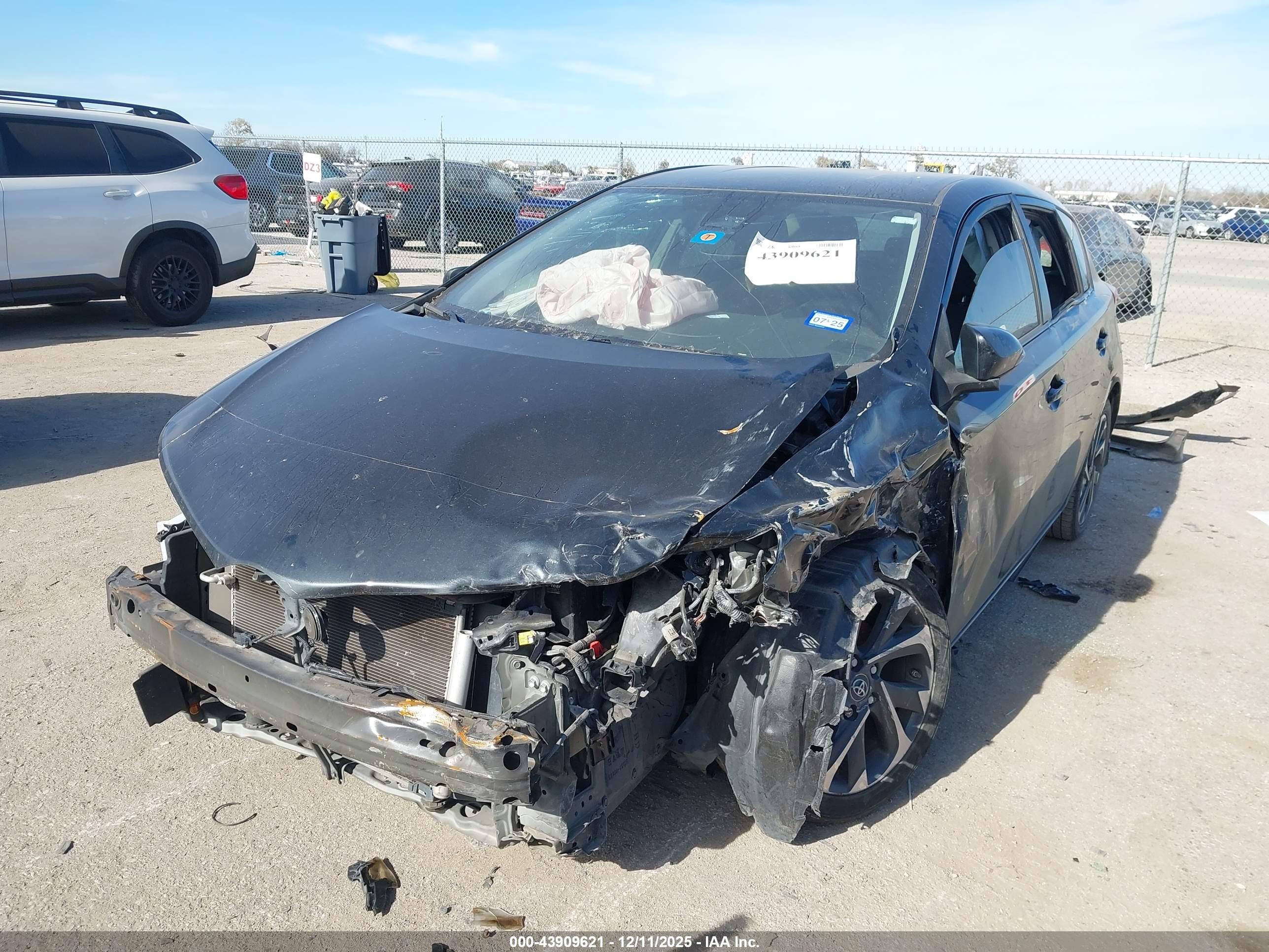 TOYOTA COROLLA image 6
