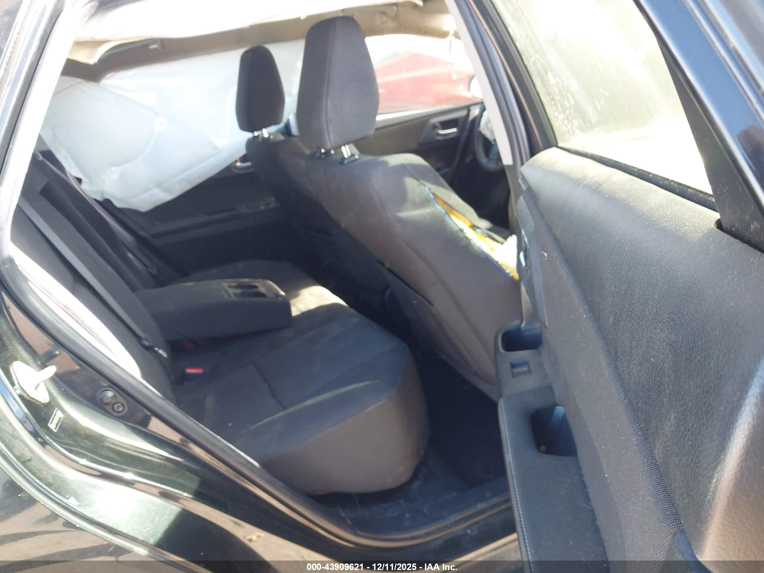 TOYOTA COROLLA image 8