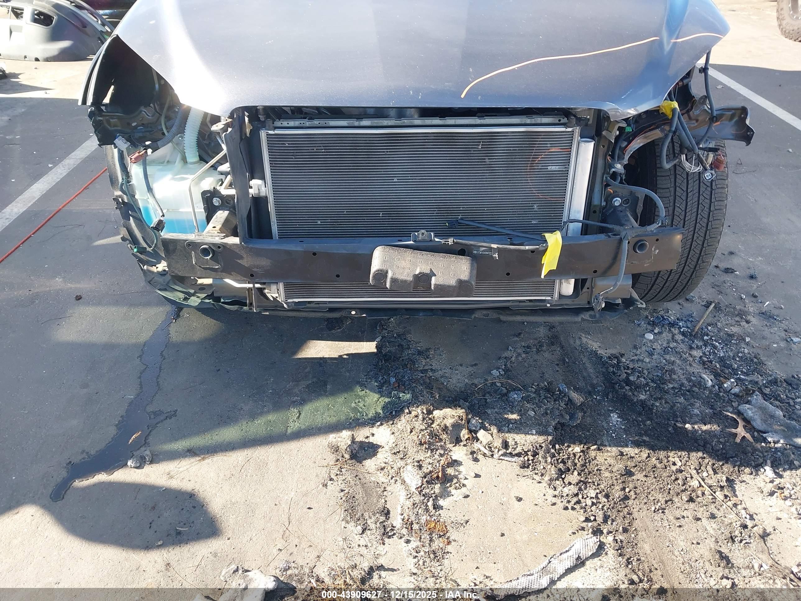 TOYOTA RAV4 image 6