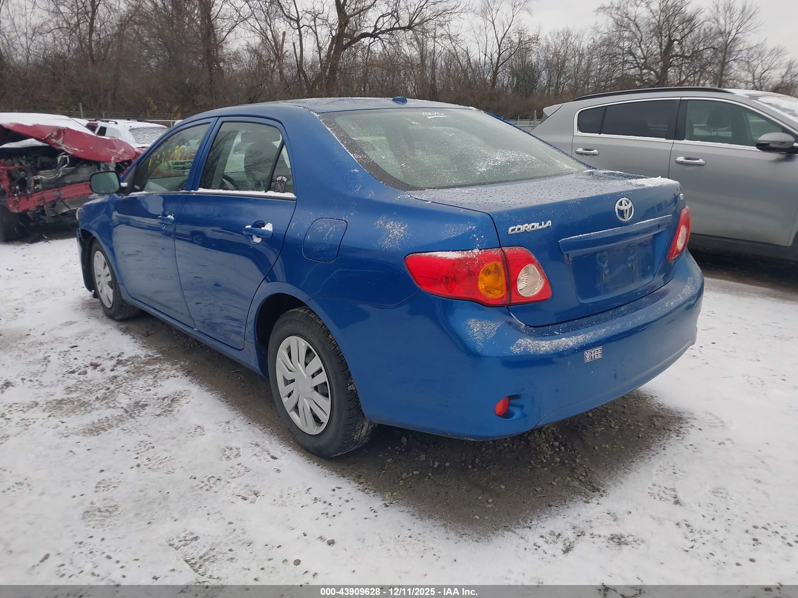 TOYOTA COROLLA image 3