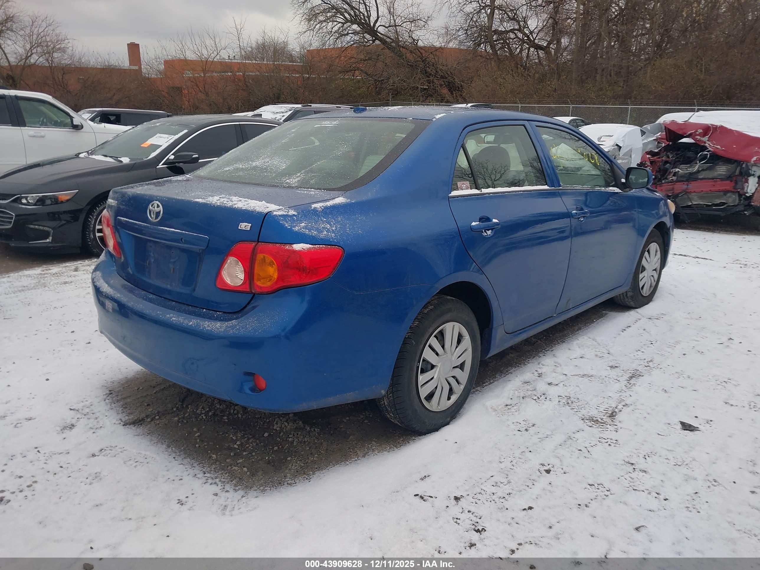 TOYOTA COROLLA image 4