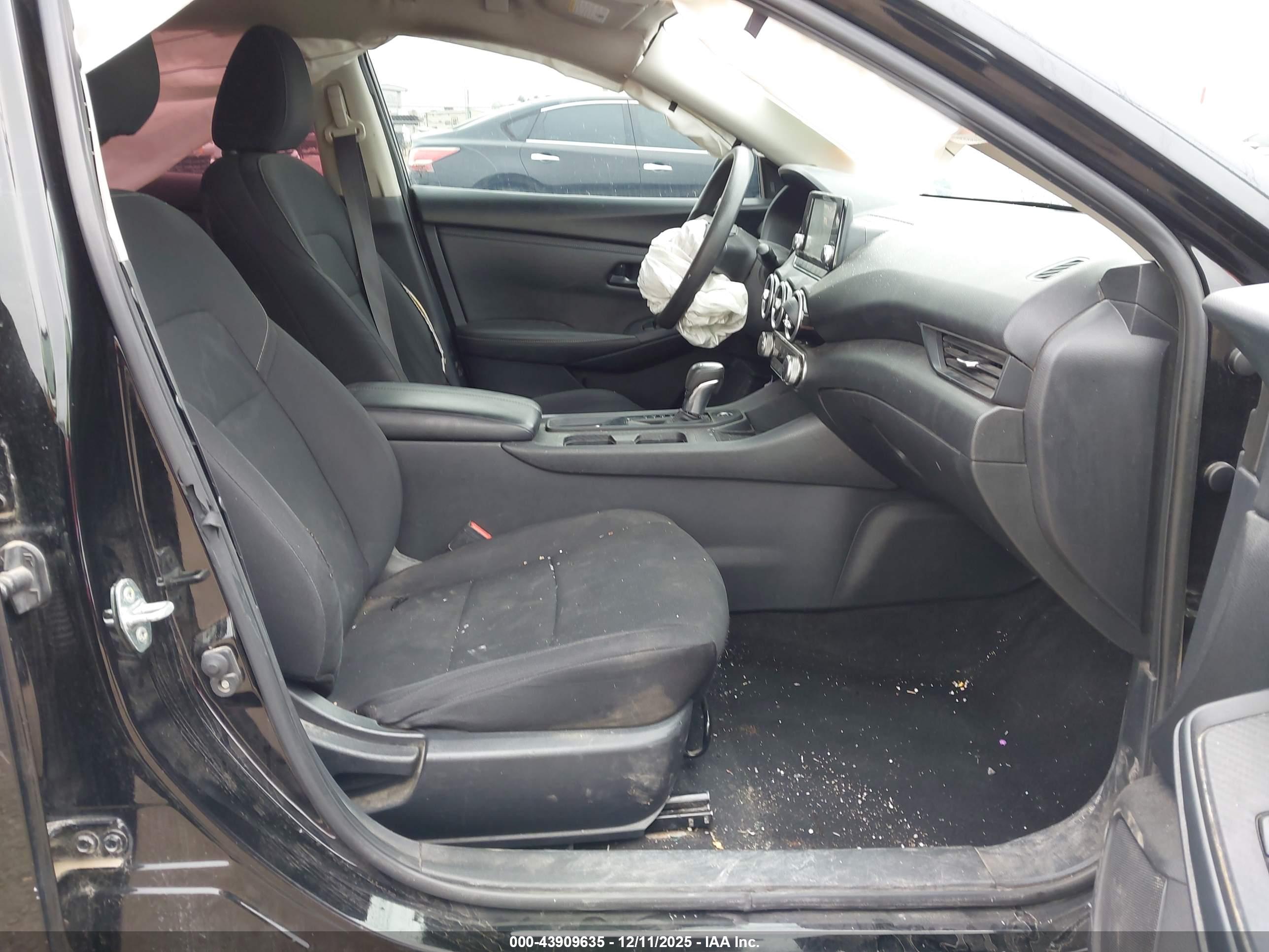 NISSAN SENTRA image 5