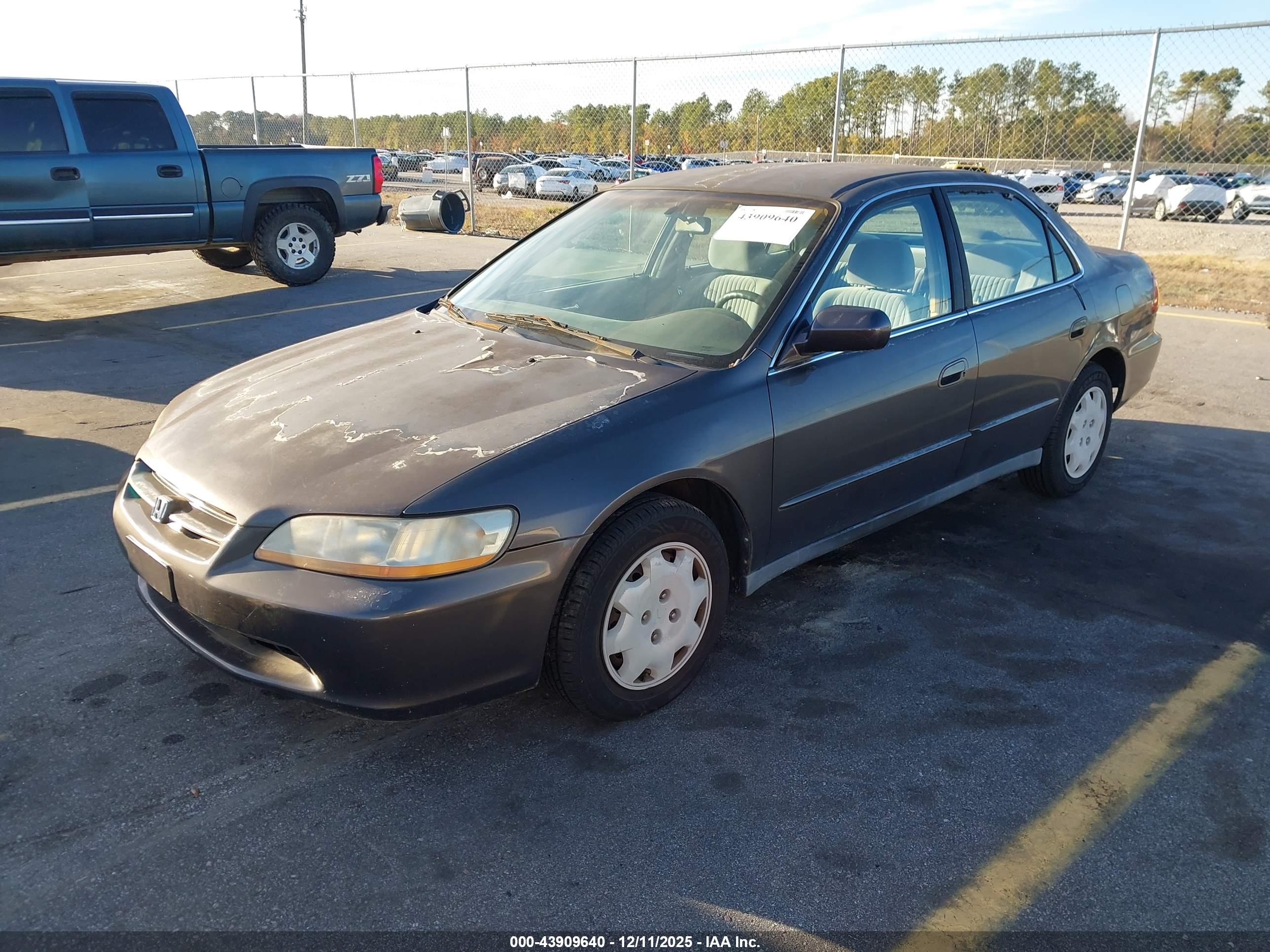 HONDA ACCORD image 2