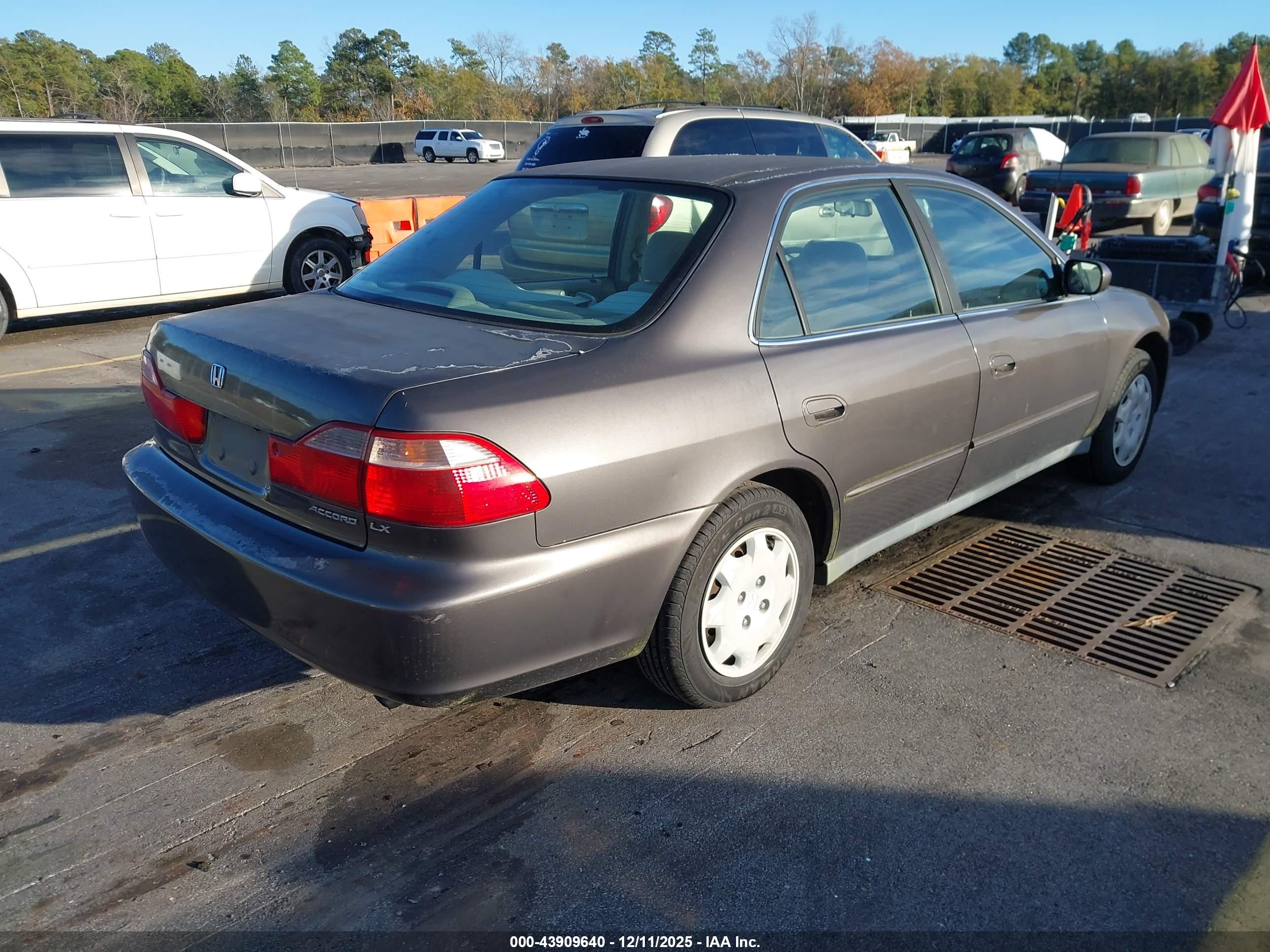 HONDA ACCORD image 4