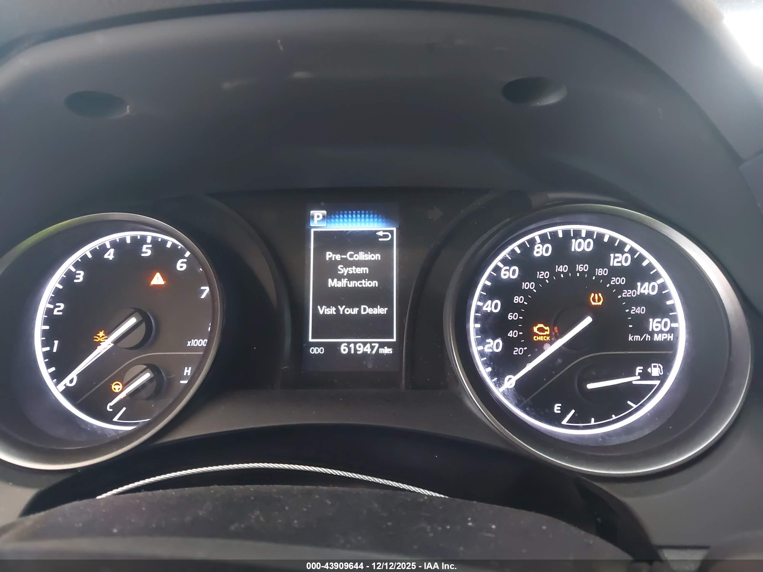 TOYOTA CAMRY image 7