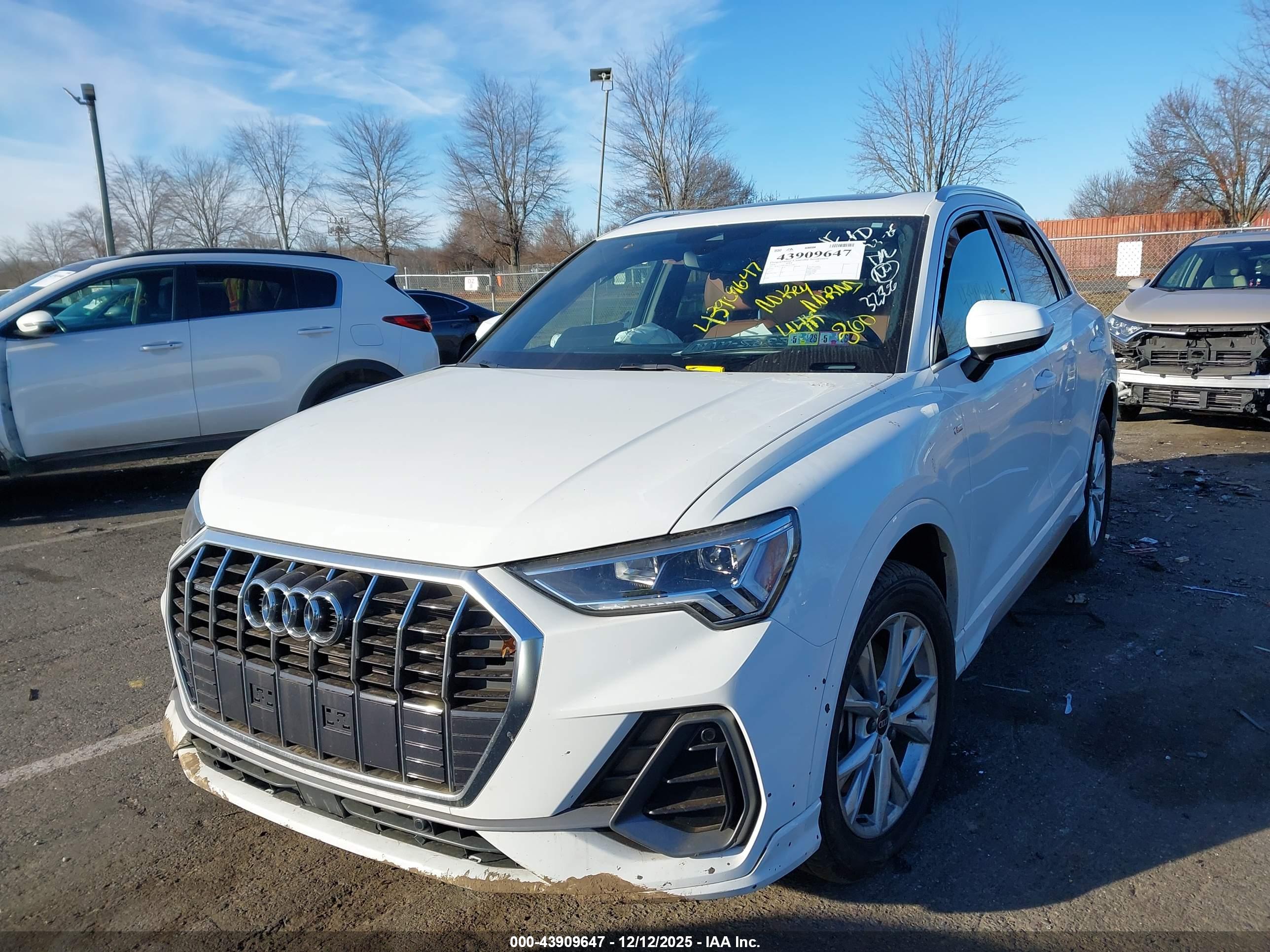 AUDI Q3 image 6