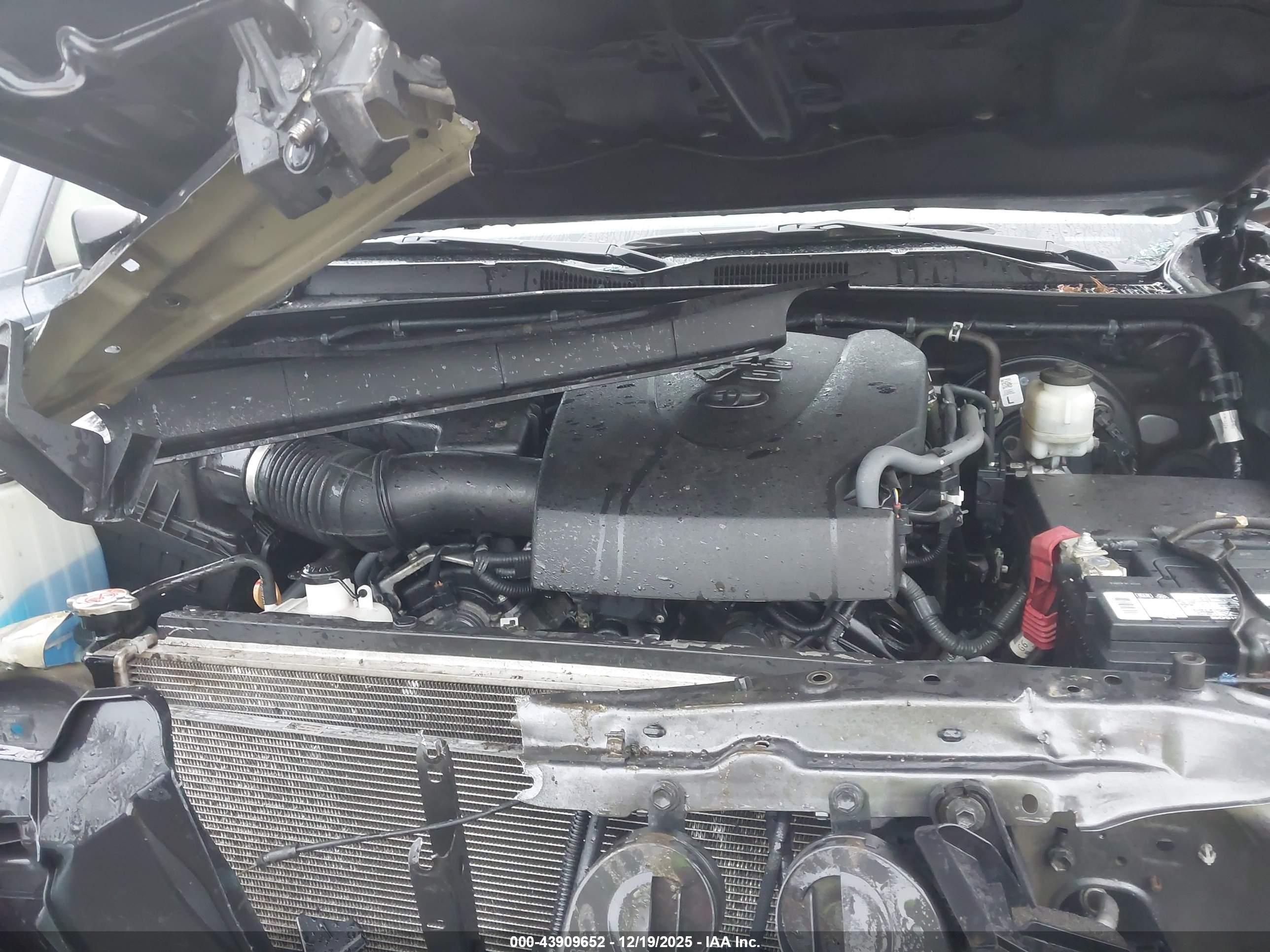 TOYOTA TACOMA image 10