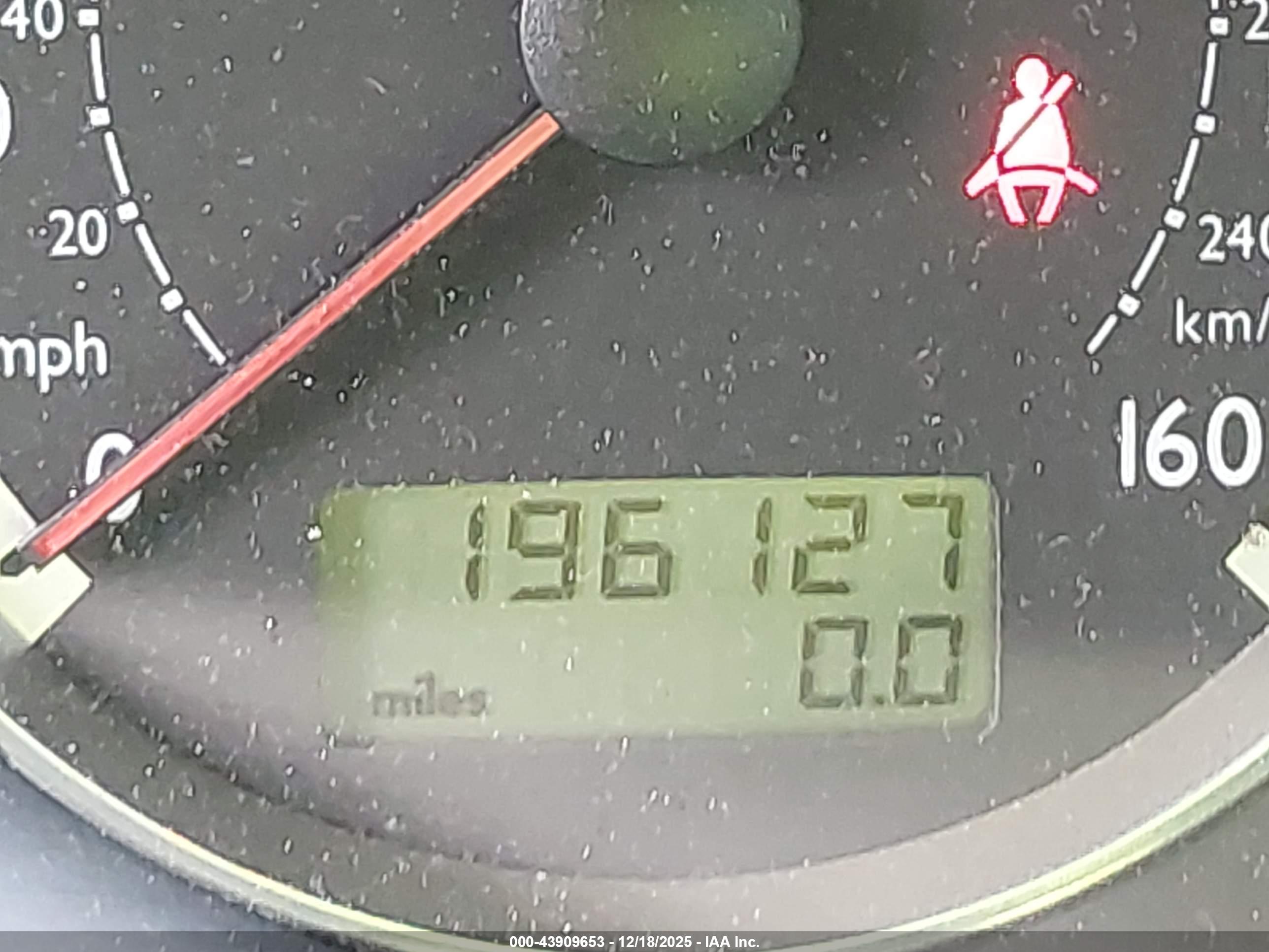 VOLKSWAGEN JETTA image 7