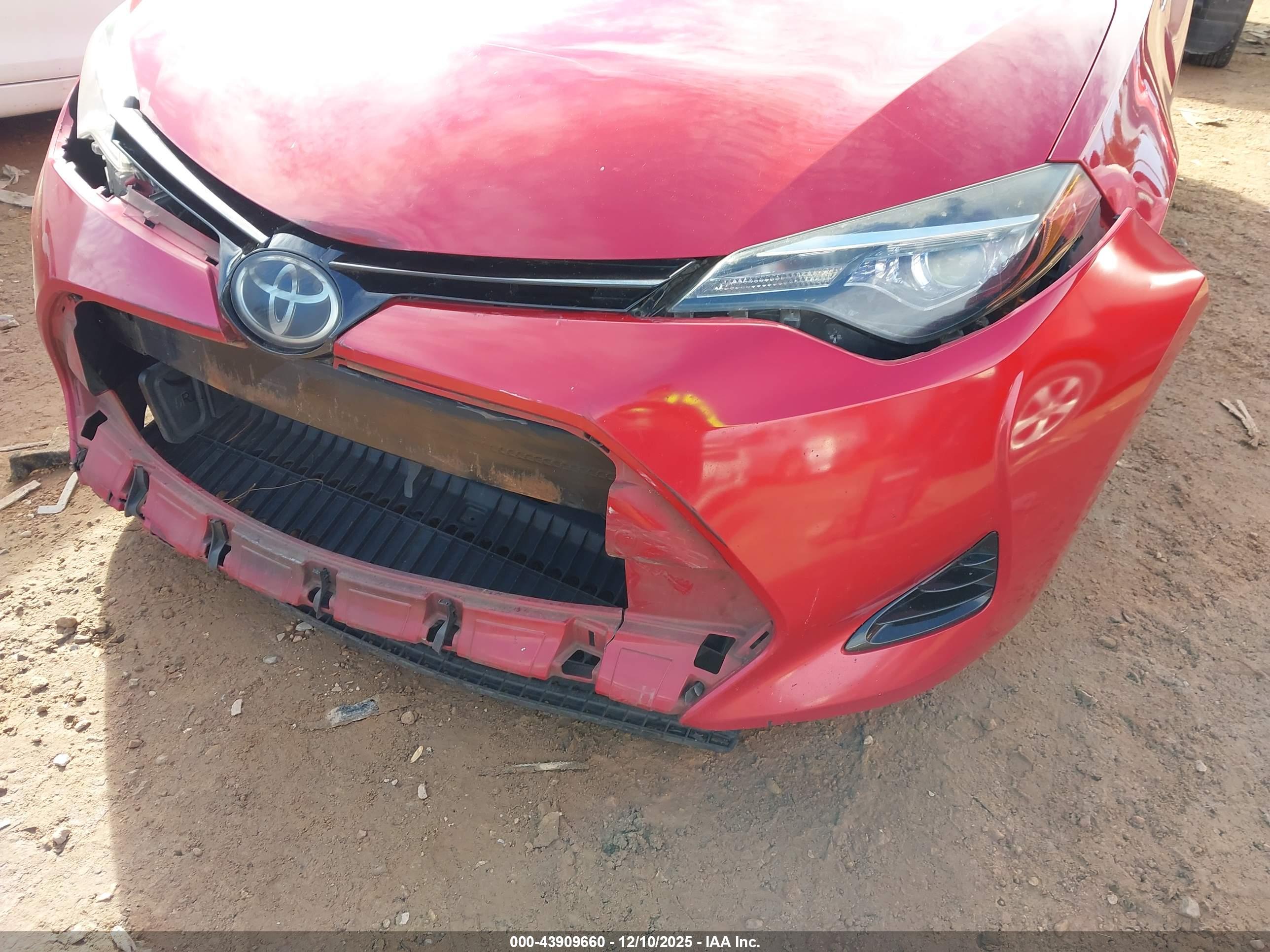 TOYOTA COROLLA image 6